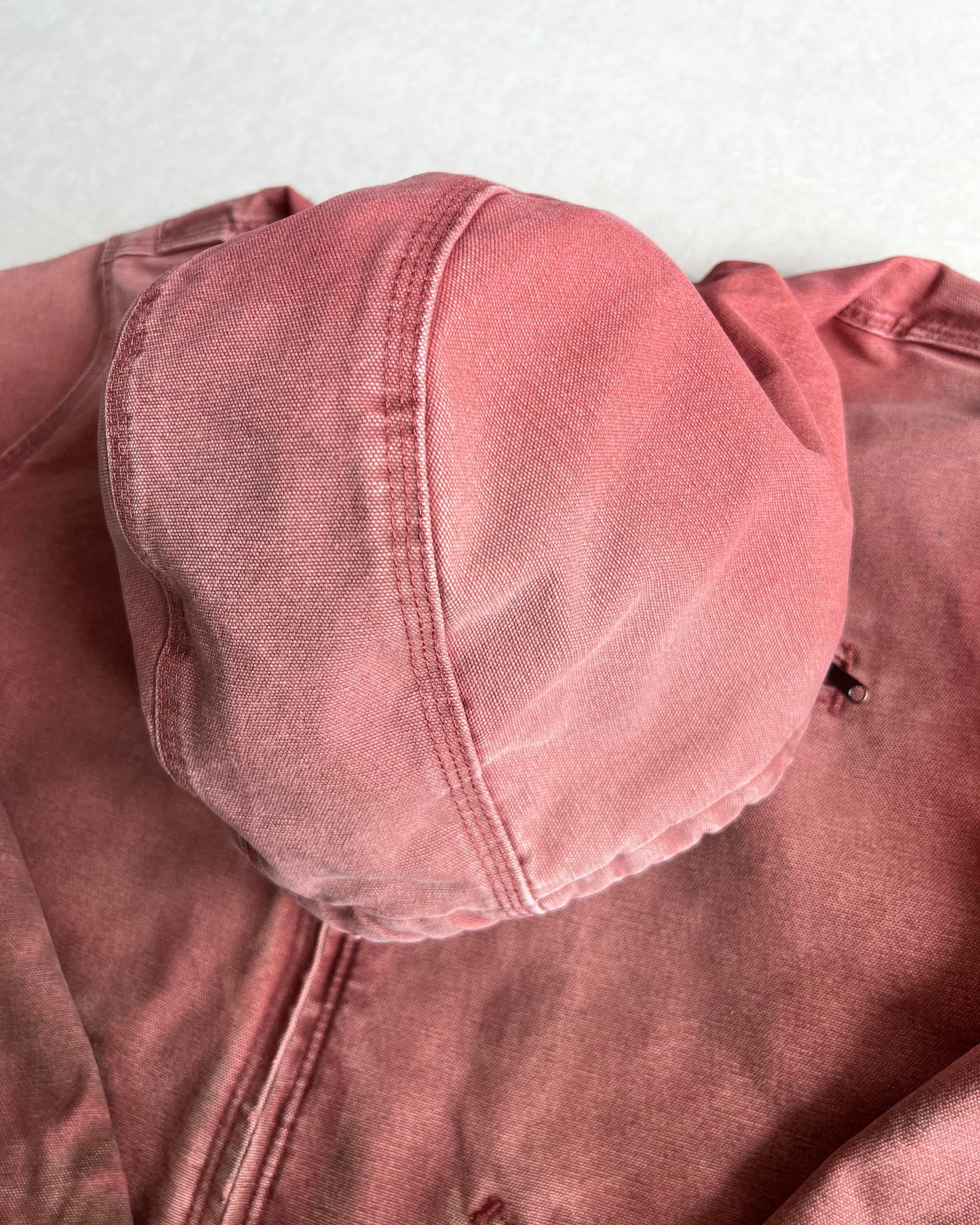 1990S SALMON PINK CARHARTT DETROIT HOODED WORK JACKET (M/L)