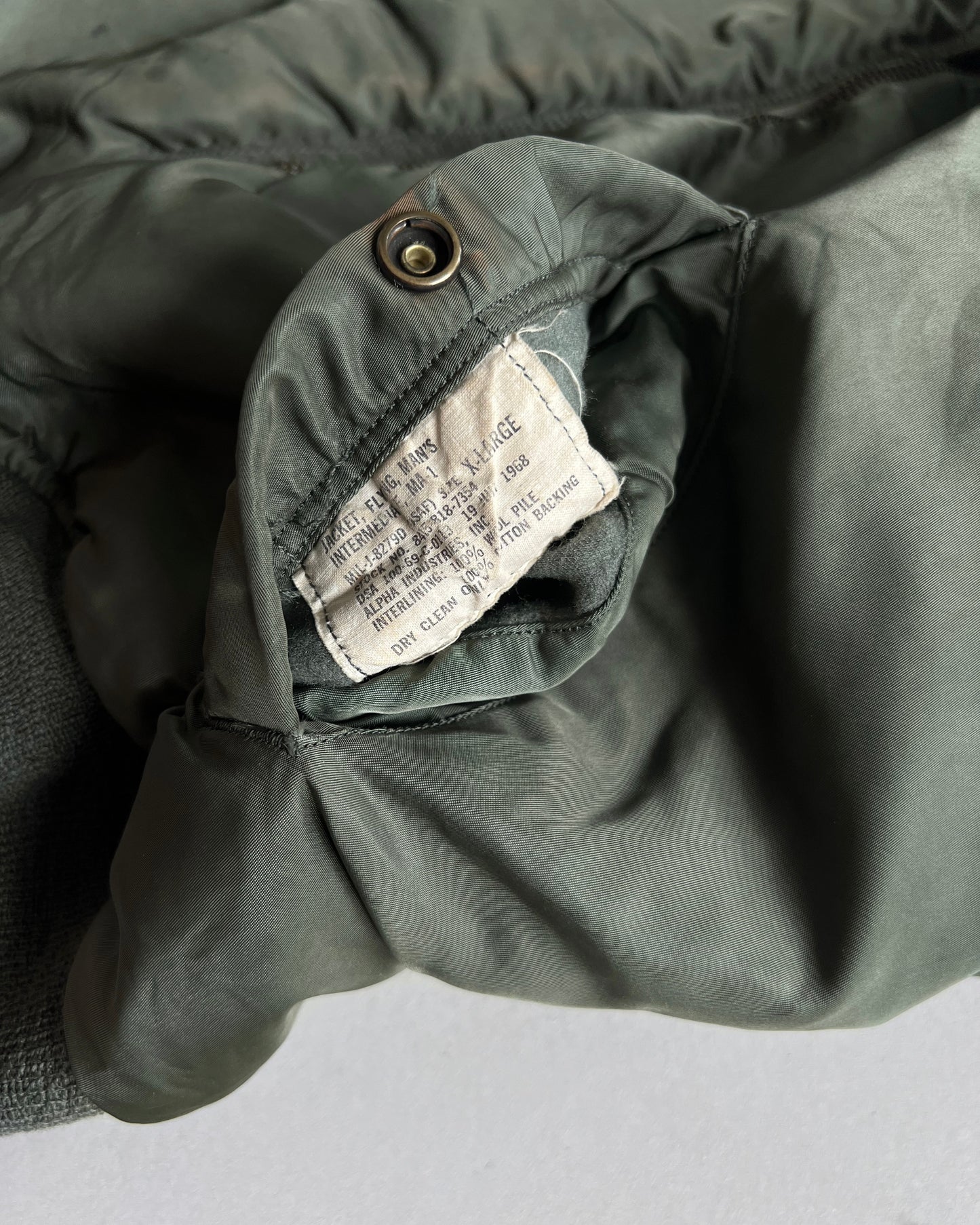 1960S ALPHA INDUSTRIES USAF MA-1 FLIGHT JACKET (XL)