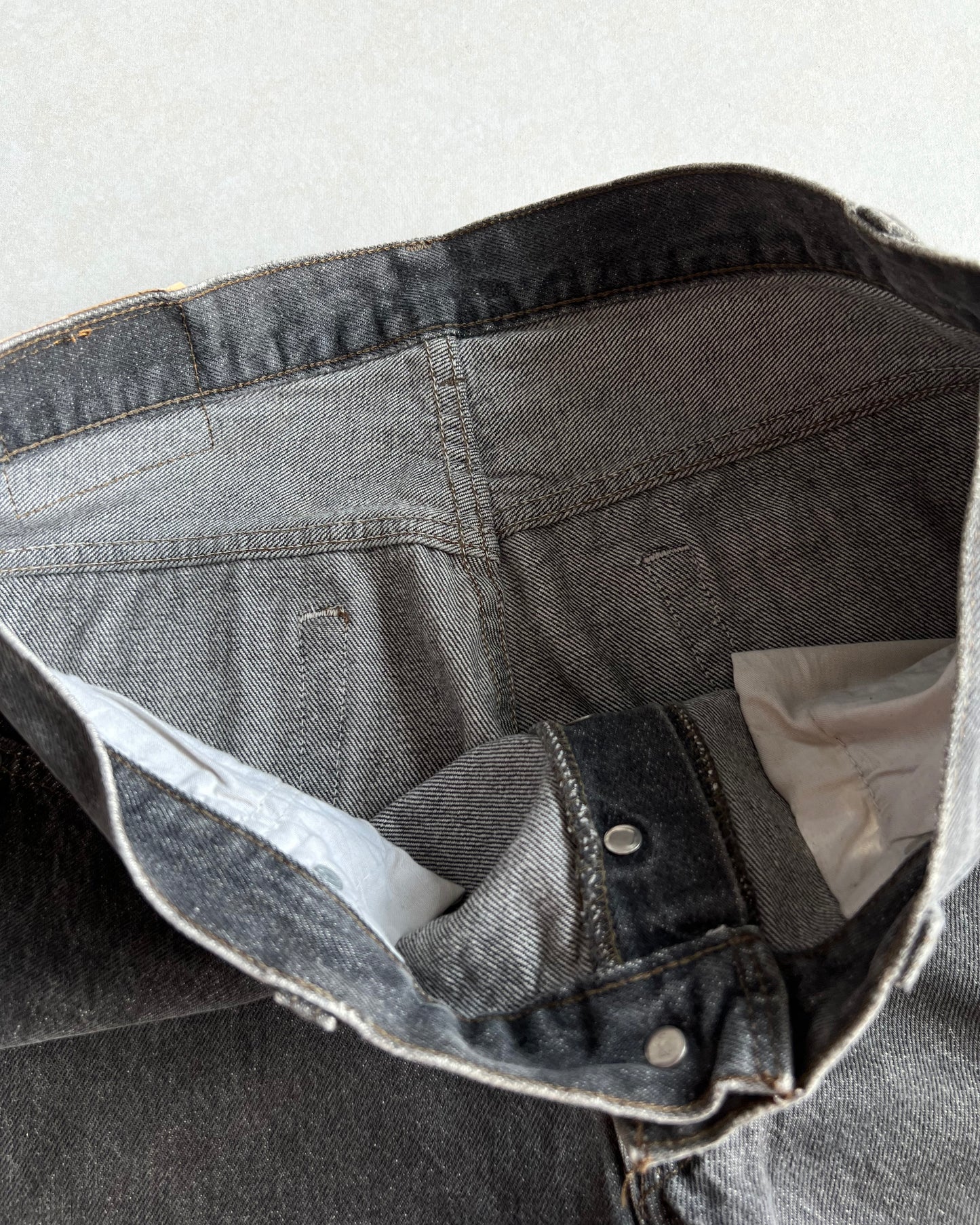 1980S FADED GREY LEVI'S 501 JEANS (34X36)