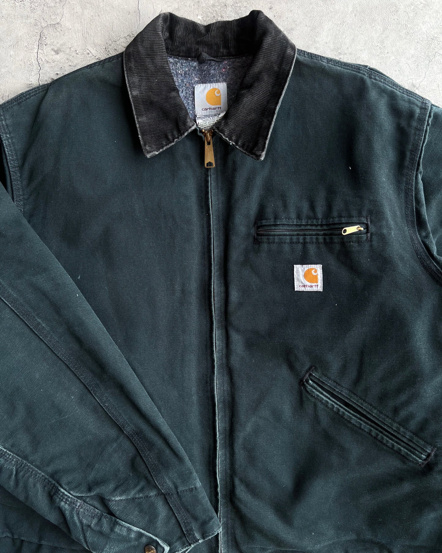 1990S BLACK/MOSS GREEN CARHARTT DETROIT WORK JACKET (L/XL)