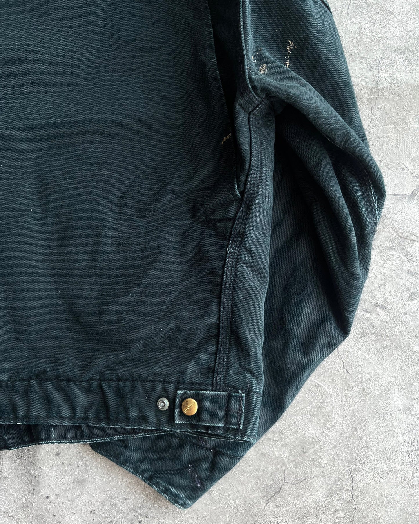 1990S BLACK/MOSS GREEN CARHARTT DETROIT WORK JACKET (L/XL)