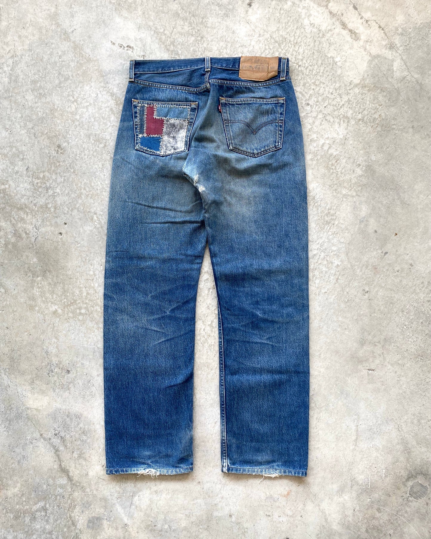 1990S SASHIKO PATCHED LEVI'S 501 JEANS (33X32)