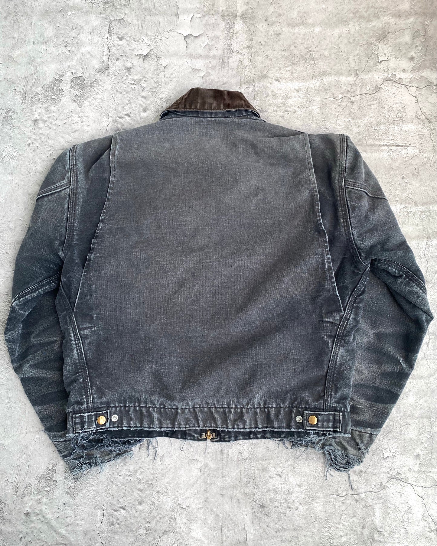 1990S SUN FADED BLACK CARHARTT DETROIT JACKET (S-L)