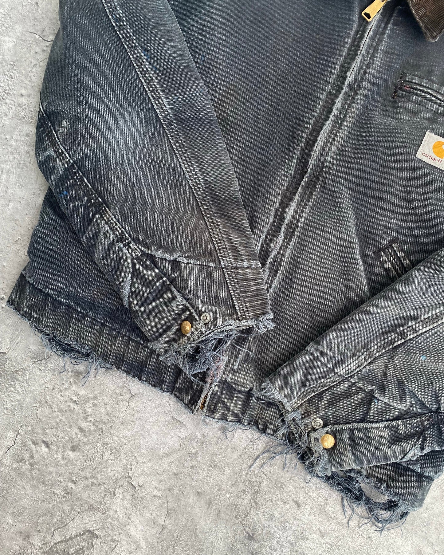 1990S SUN FADED BLACK CARHARTT DETROIT JACKET (S-L)