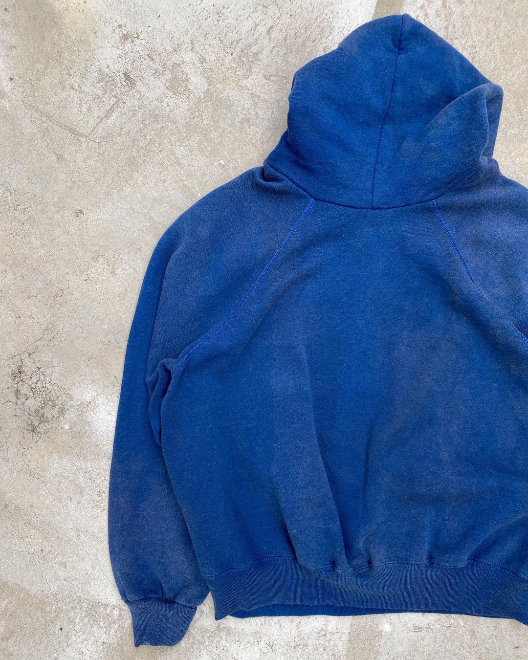 1980s Sun Faded ‘Alpha Wrestling’ Raglan Hoodie