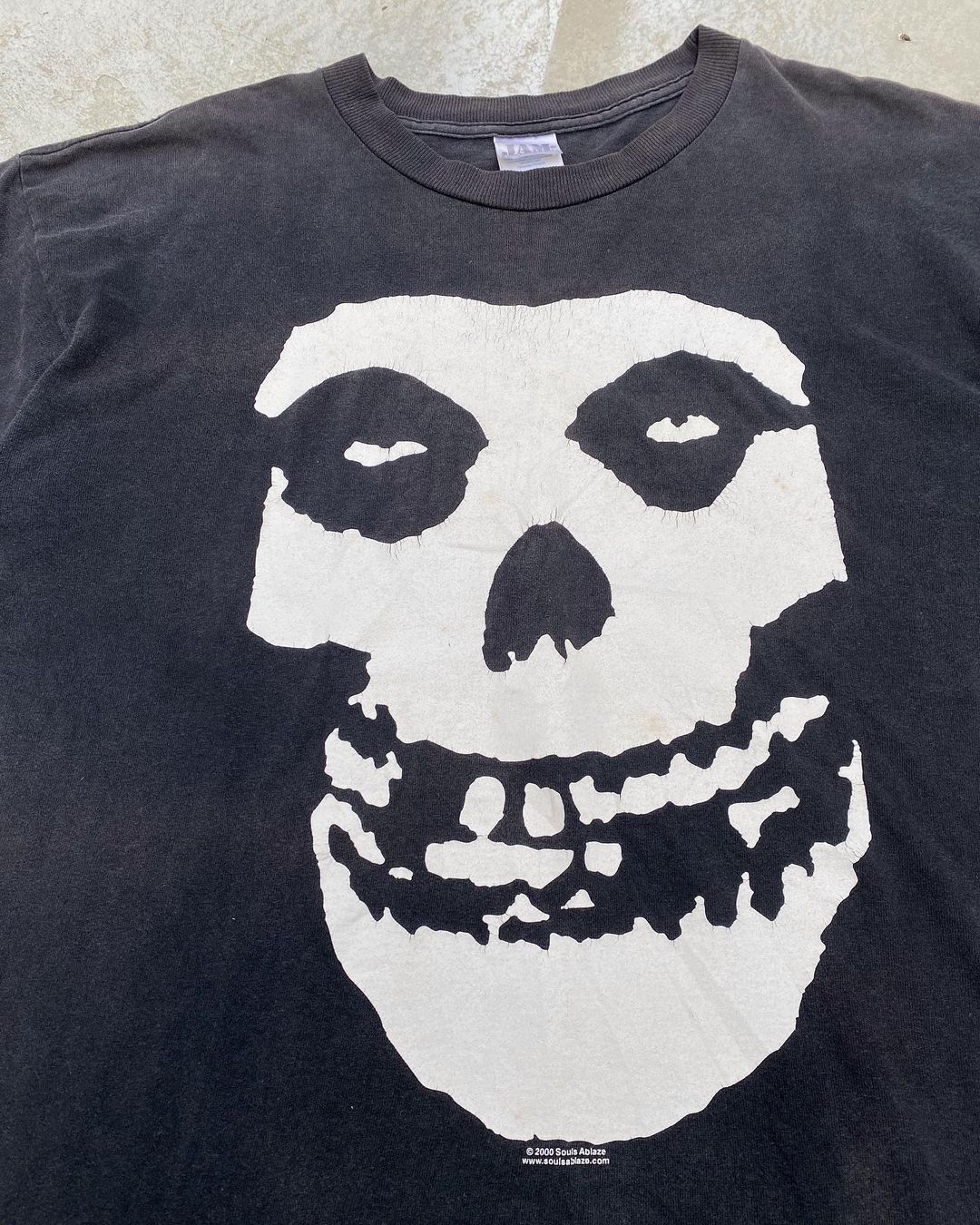 2000 Sun Faded Misfits Skull Tee