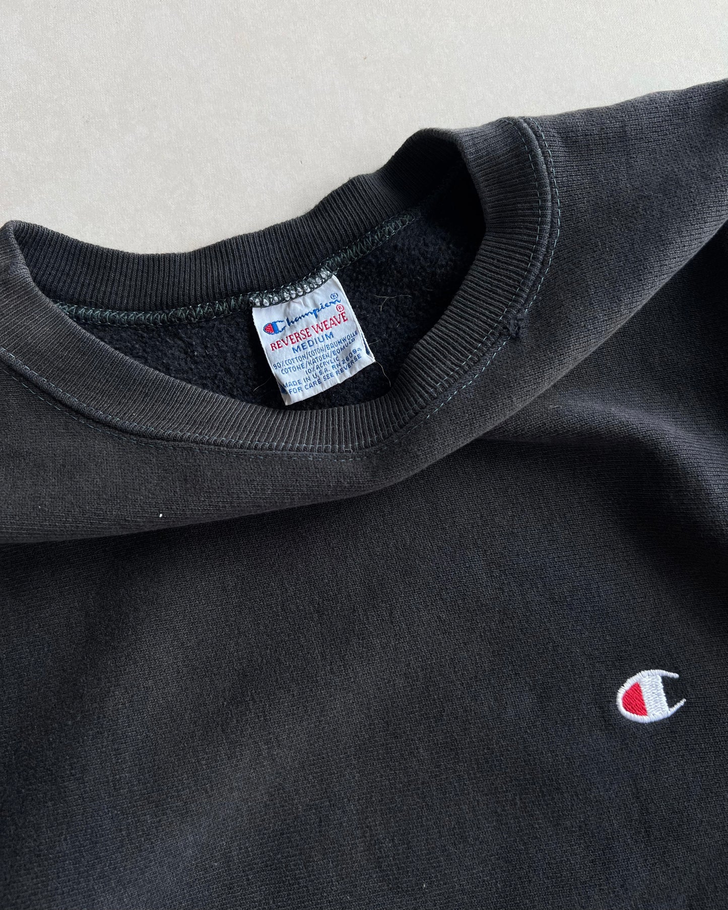 1990S FADED BLACK CHAMPION REVERSE WEAVE LOGO SWEATSHIRT (M)