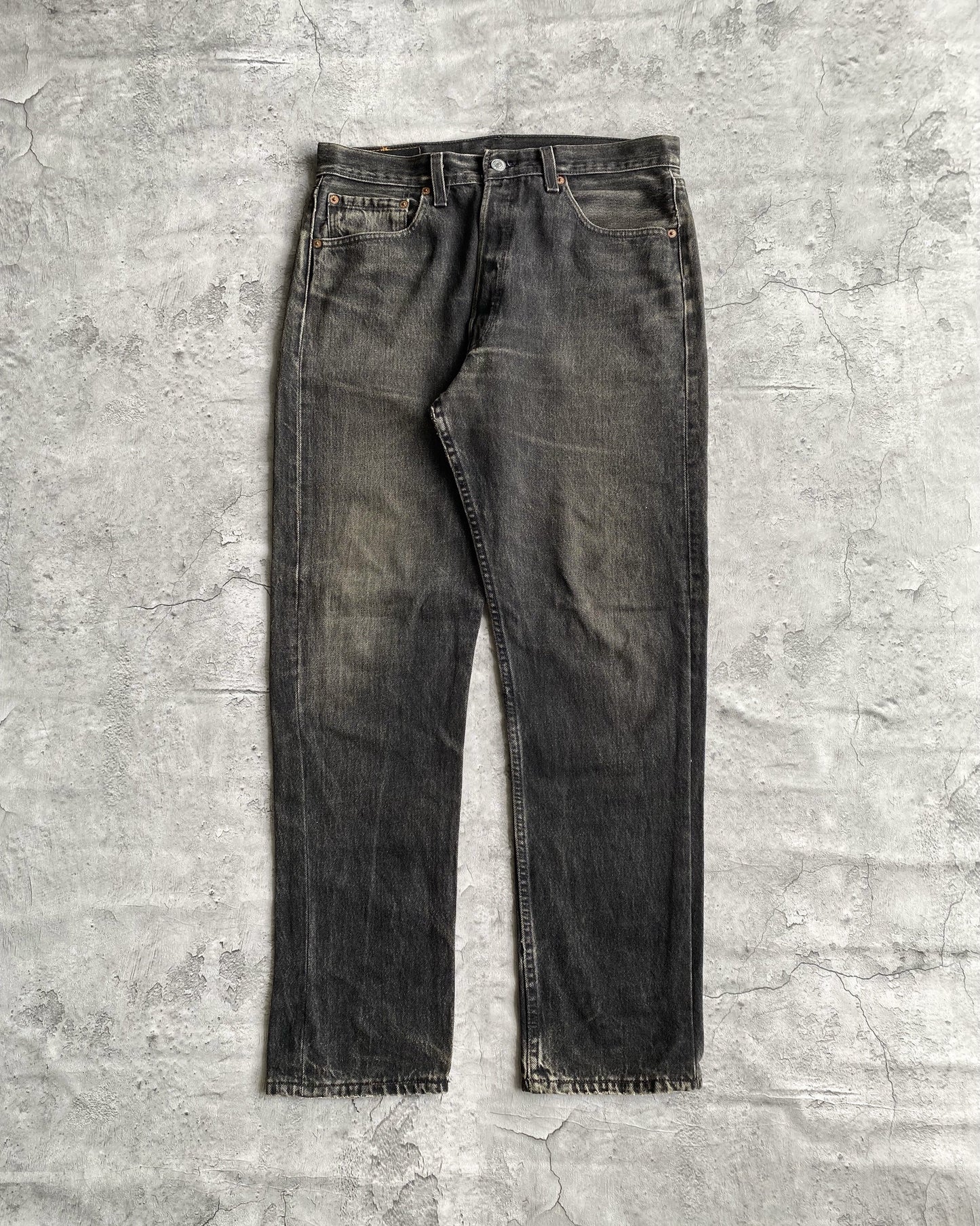 1990S FADED BLACK LEVI'S 501 JEANS (33X30)
