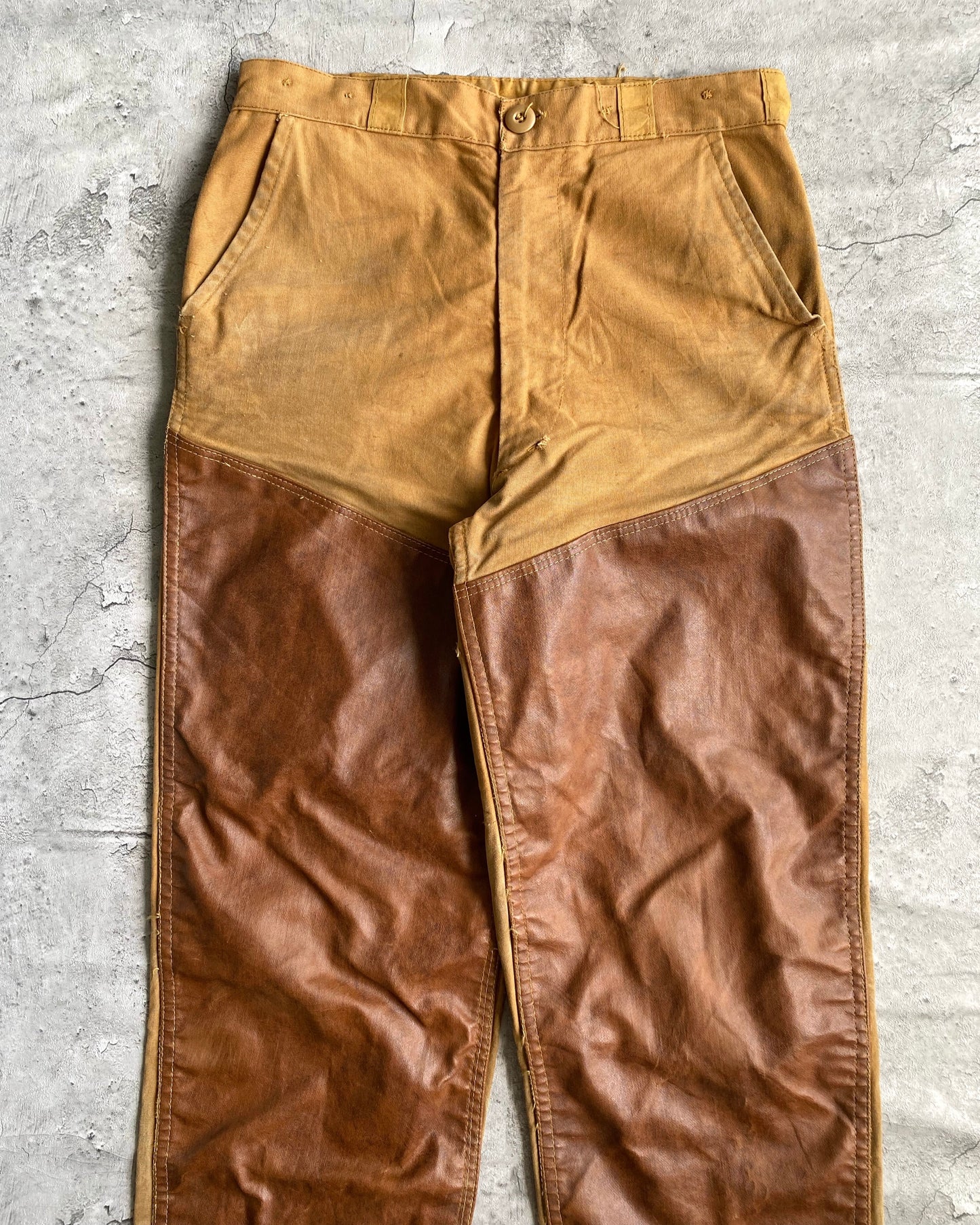 1970S LEATHER DOUBLE KNEE HUNTING TROUSERS (30-32)