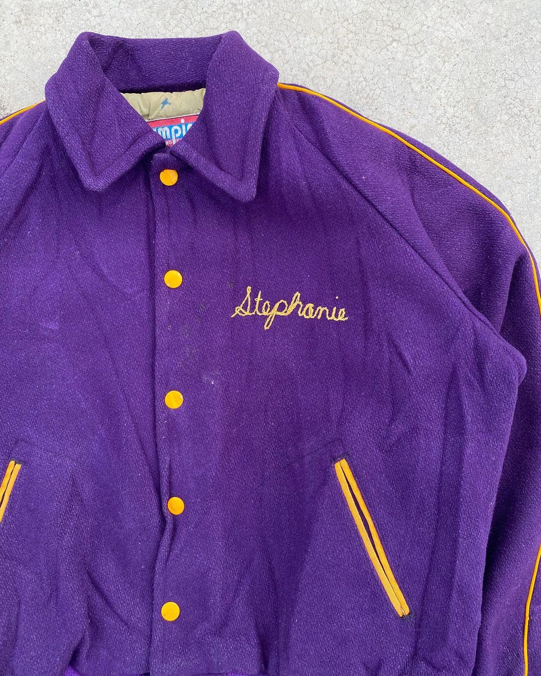 1980S “STEPHANIE CLYDE” CHAIN STITCHED VARSITY JACKET (M/L)