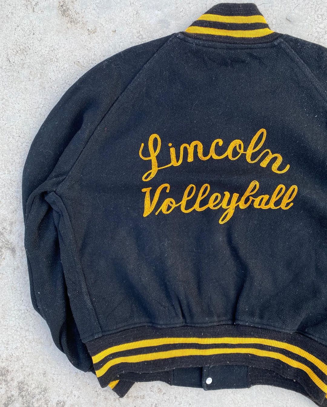 1975 “LINCOLN VOLLEYBALL” CHAINED STITCHED VARSITY JACKET (S/M)