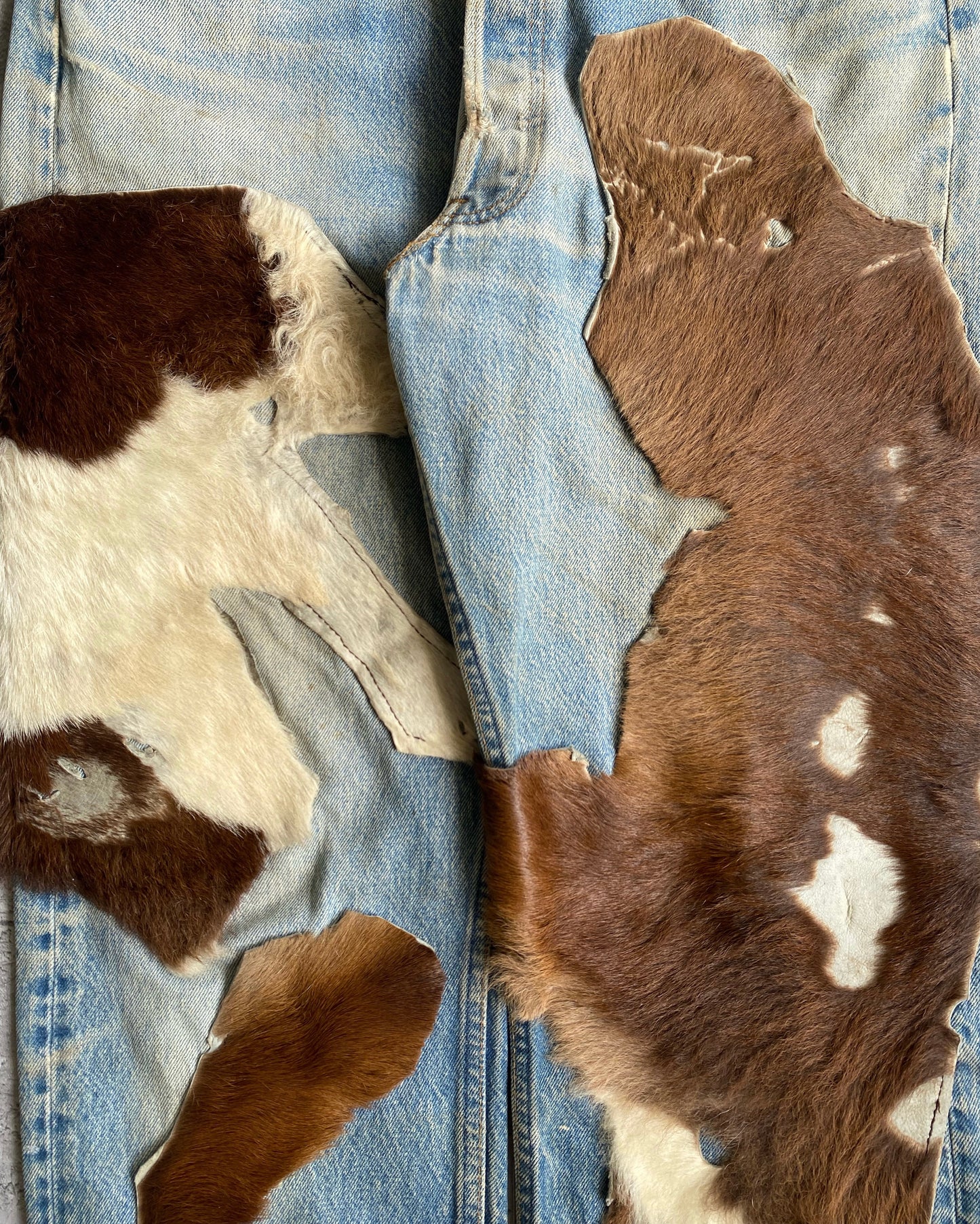 1980S PONY LEATHER/HAIR LEVI'S 501 JEANS (34x32)