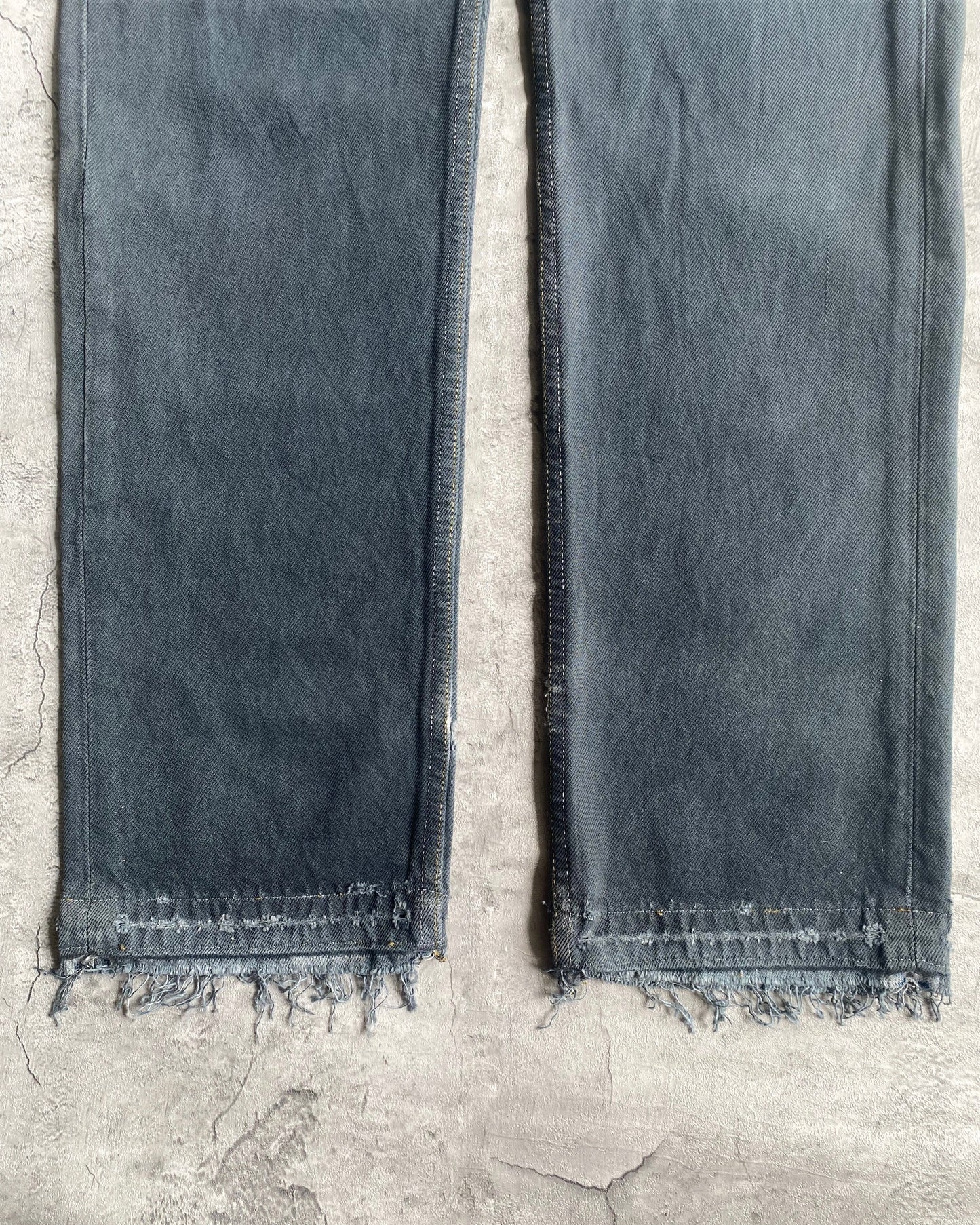 1990S GREY/BLUE LEVI'S 501 RELEASED HEM JEANS (29X30)