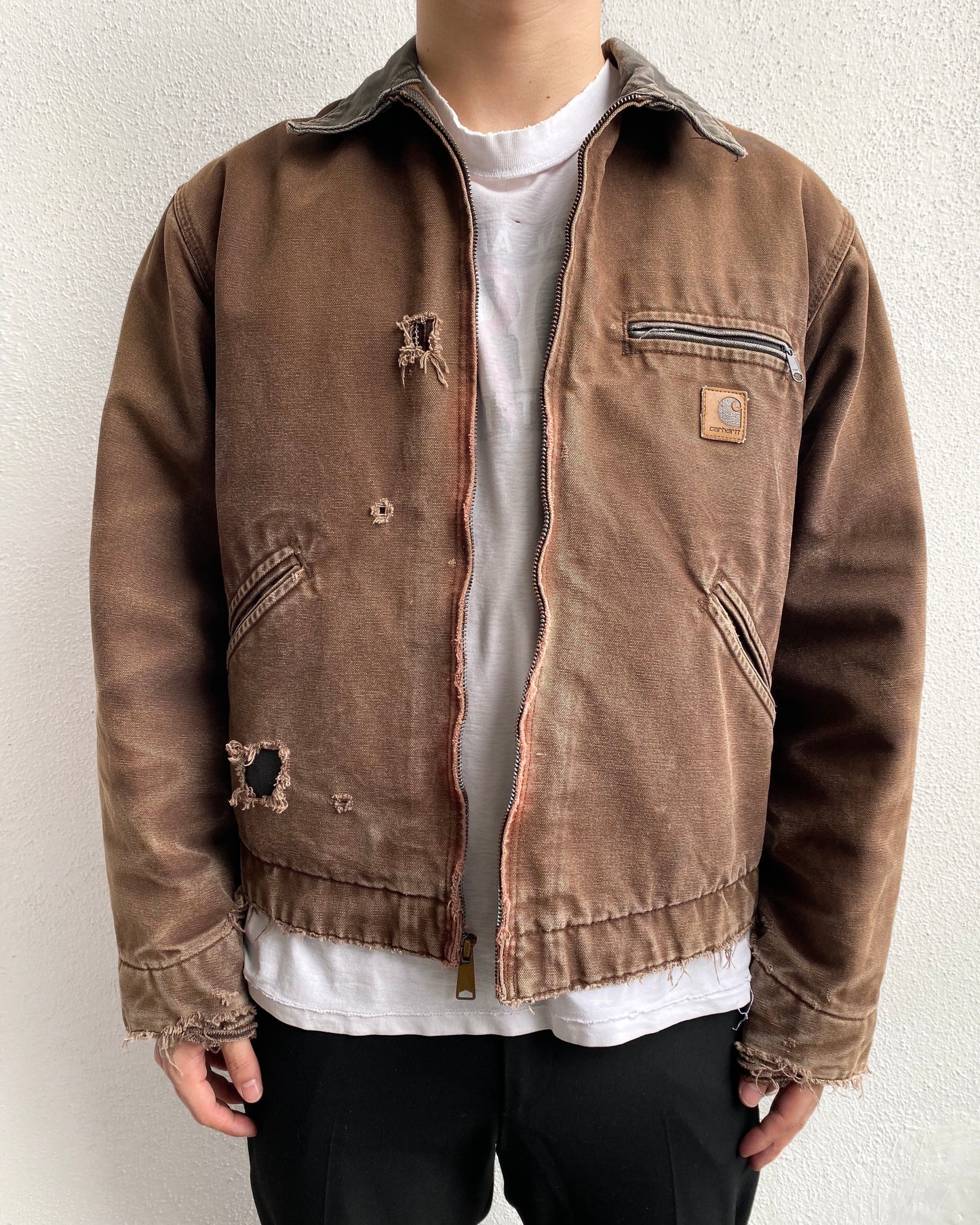 1990S SUN FADED BROWN DISTRESSED CARHARTT DETROIT JACKET (M)