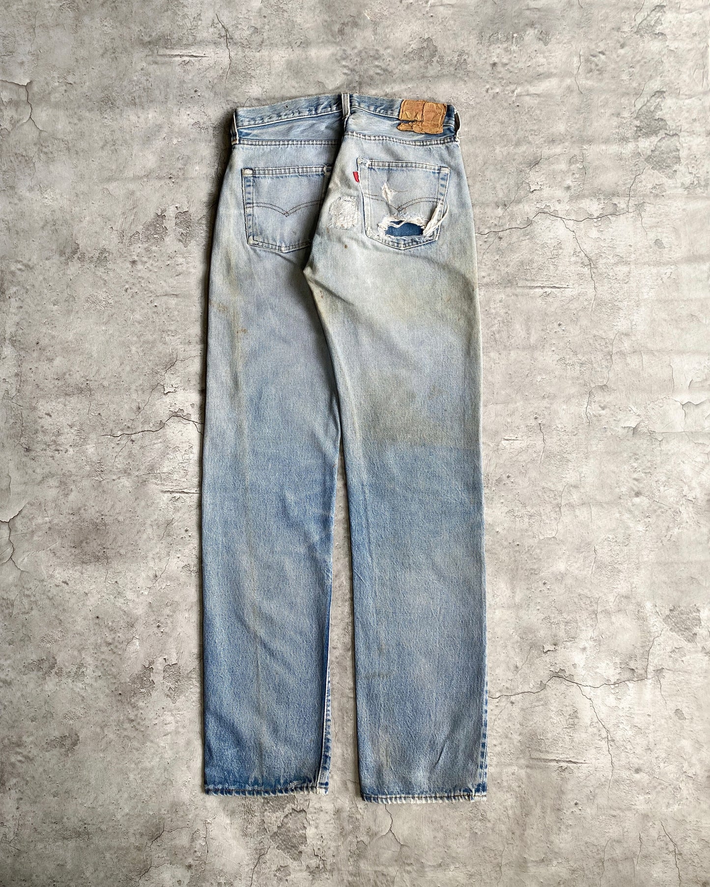 1980S FADED WASHED LEVI'S 501 REDLINE SELVEDGE JEANS (29X33)