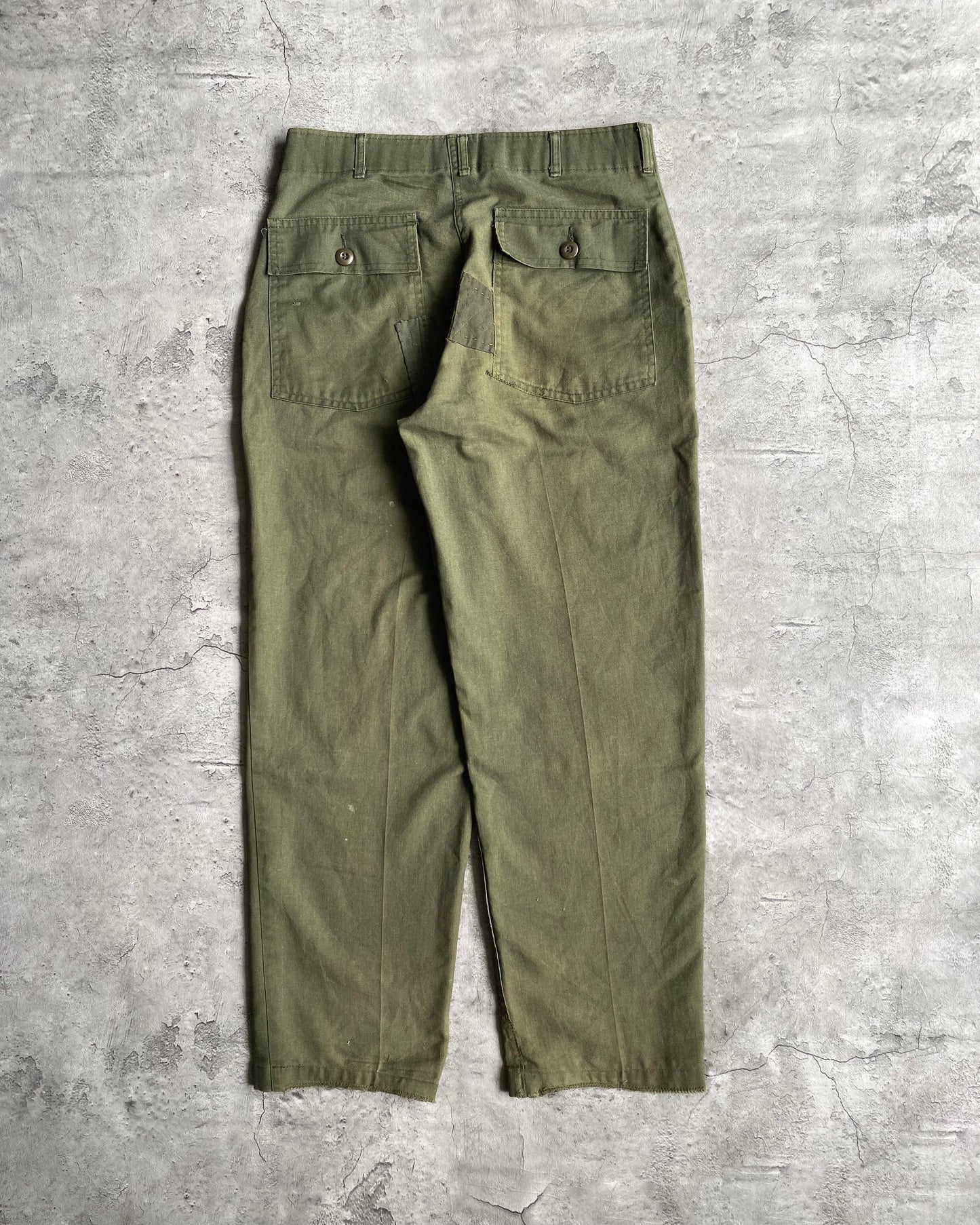 1970S PATCHED OG-507 US ARMY TROUSERS (32X29)