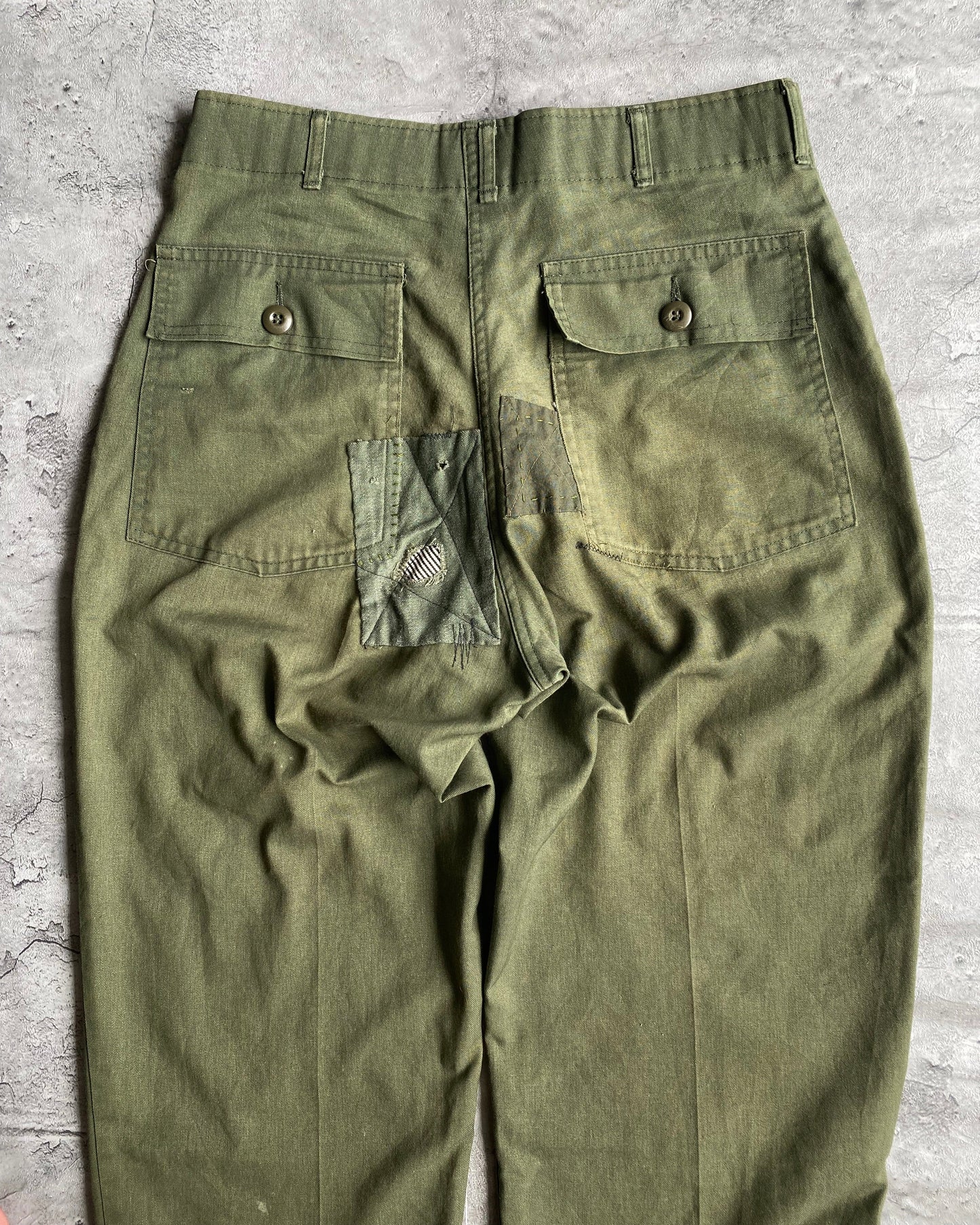 1970S PATCHED OG-507 US ARMY TROUSERS (32X29)
