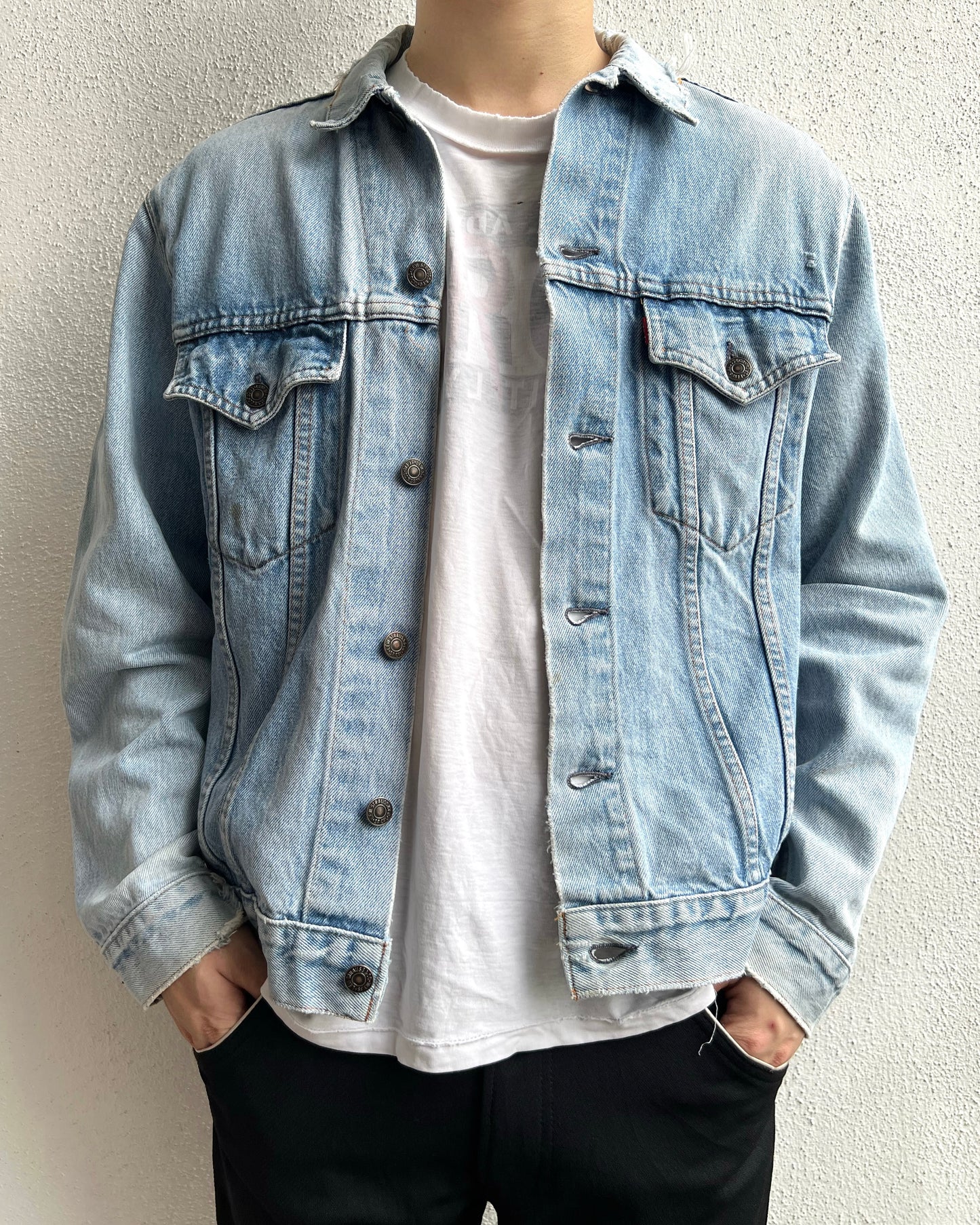 1980S LIGHT WASH LEVI'S TYPE III DENIM TRUCKER JACKET (S-L)