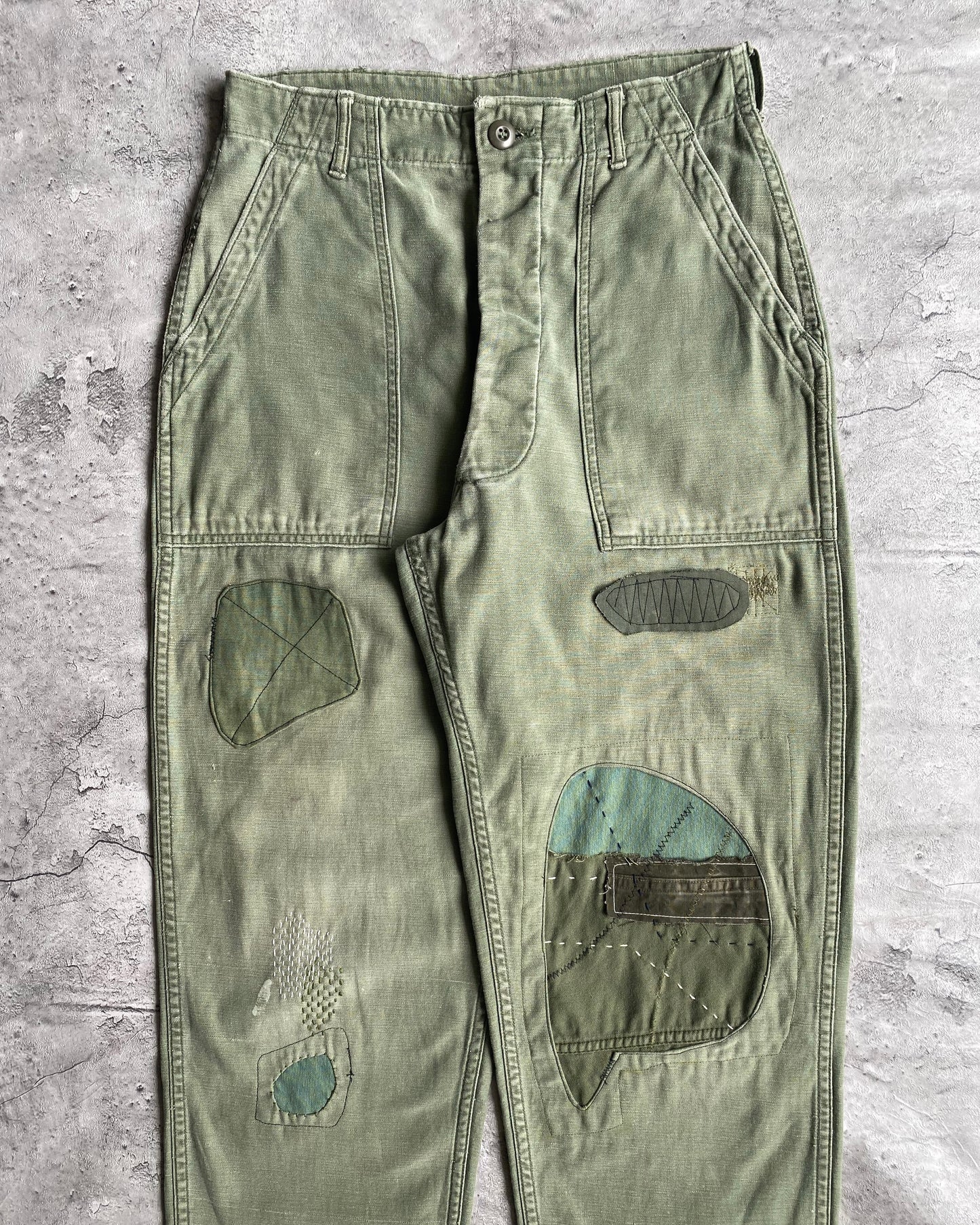 1970S PATCHED OG-107 SATEEN US ARMY TROUSERS (28-32)