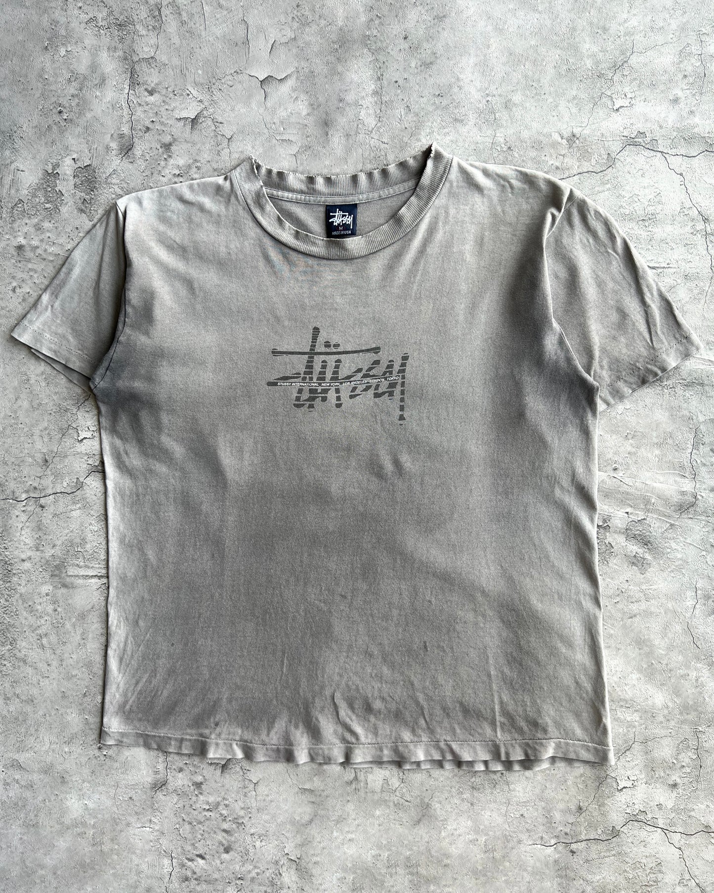 1990S SUN FADED STUSSY INTERNATIONAL SINGLE STITCH TEE (M)