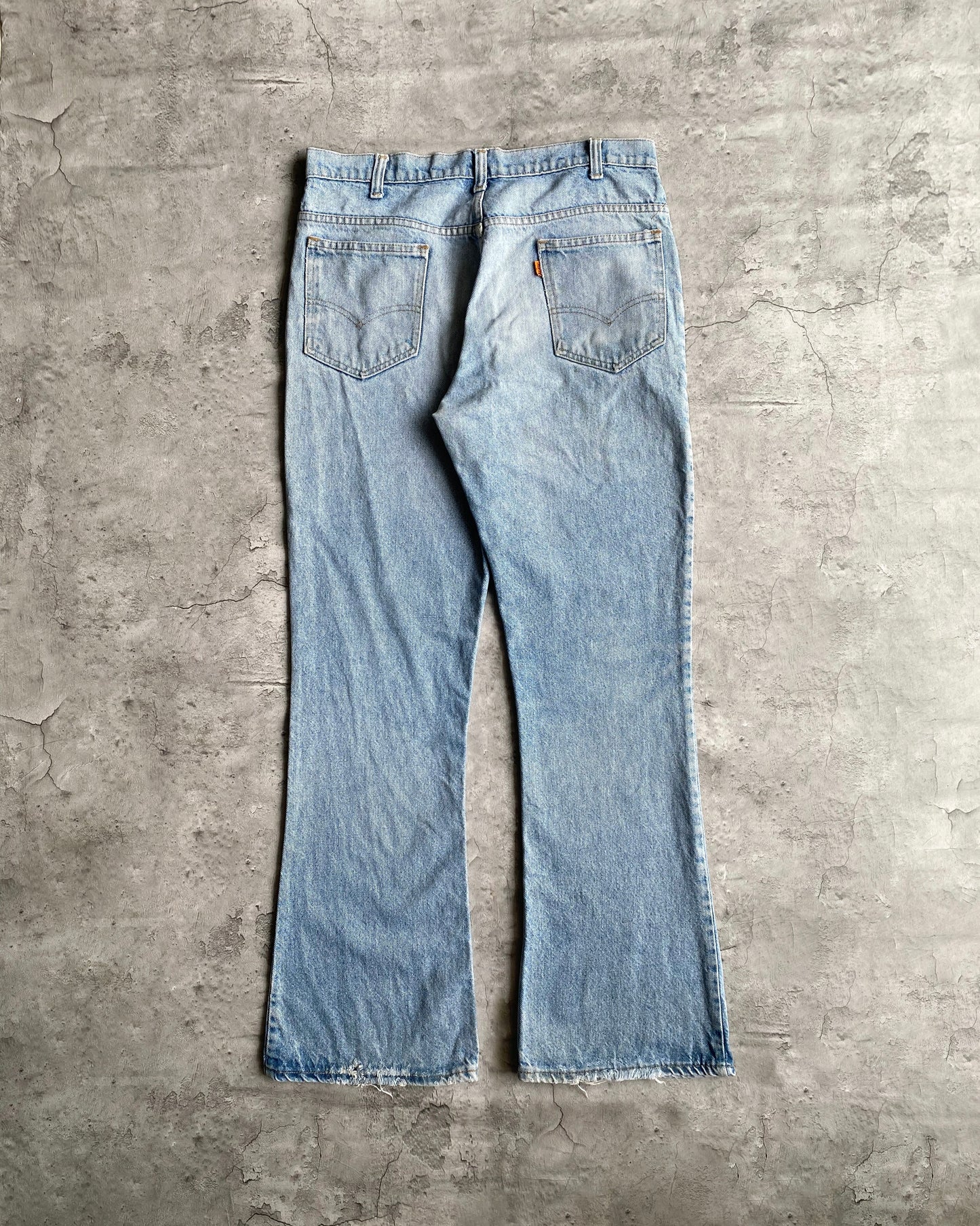 1970S LIGHT WASH LEVI'S 646 BOOTCUT JEANS (34X32)