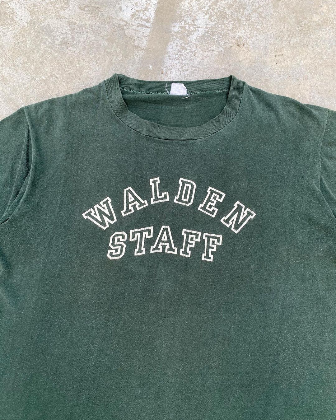 1970S ‘WALDEN STAFF’ 50/50 TEE (S/M)