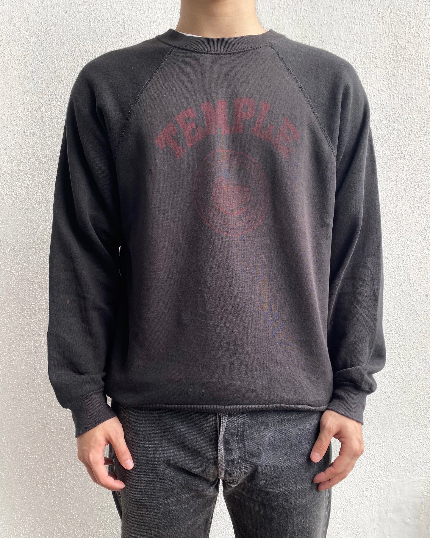 1980S 'TEMPLE UNIVERSITY' RAGLAN SWEATSHIRT (L)