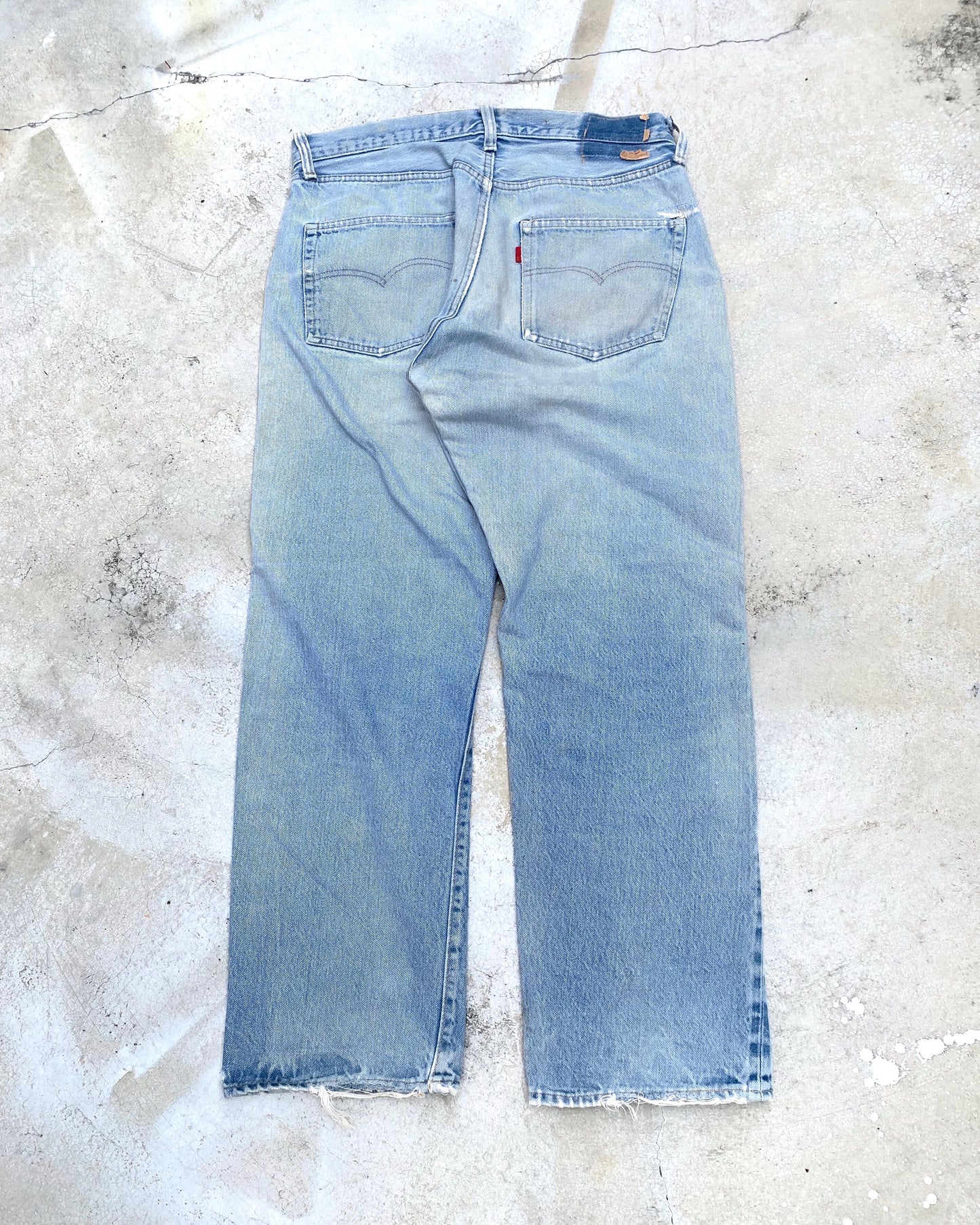1970S LEVI’S 501 REPAIRED SELVEDGE JEANS (34X32)