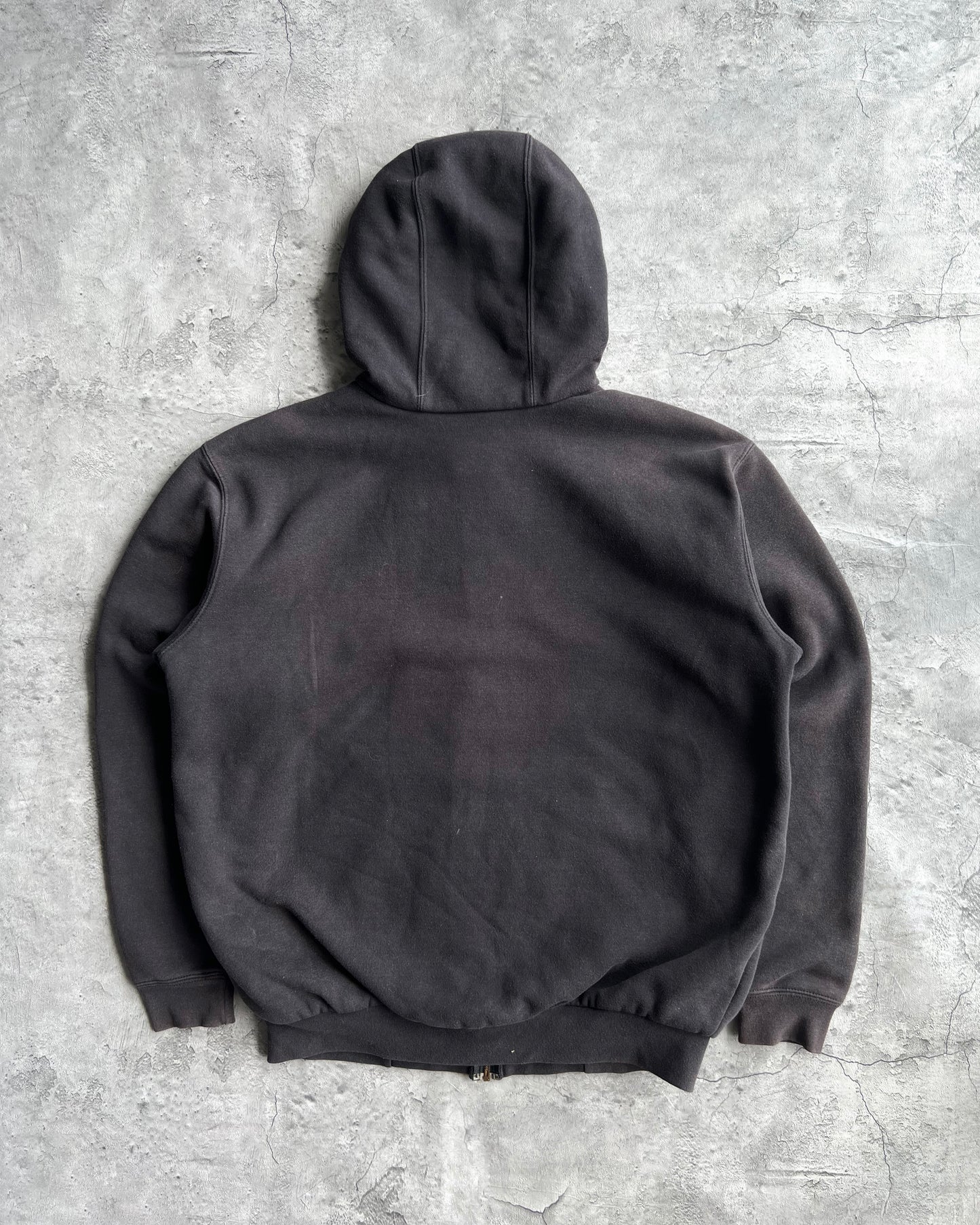 1990S SUN FADED BLACK HEAVYWEIGHT CARHARTT LOGO ZIP-UP HOODIE (L)