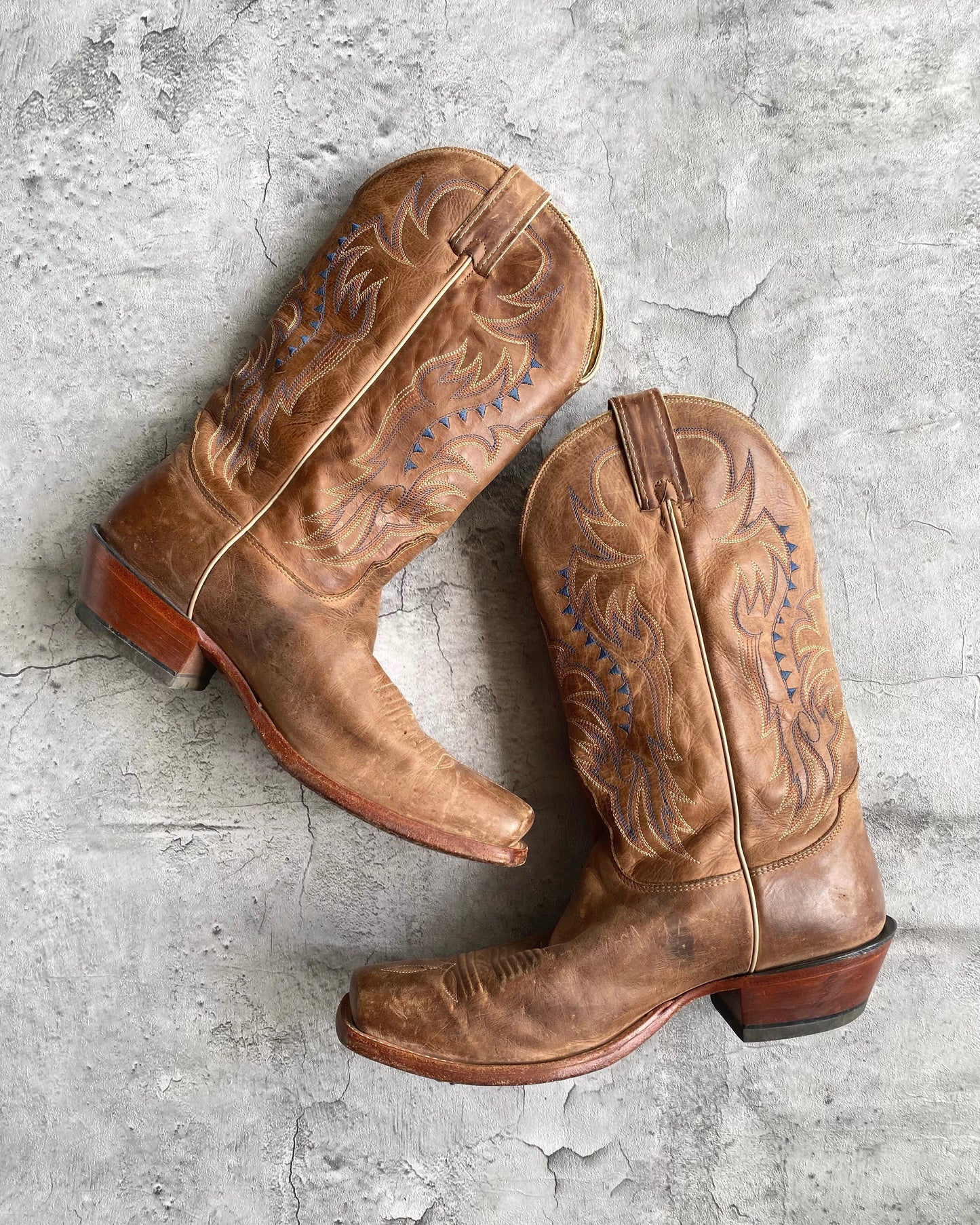 NOCONA WESTERN SQUARE TOE COWBOY BOOTS (8.5)