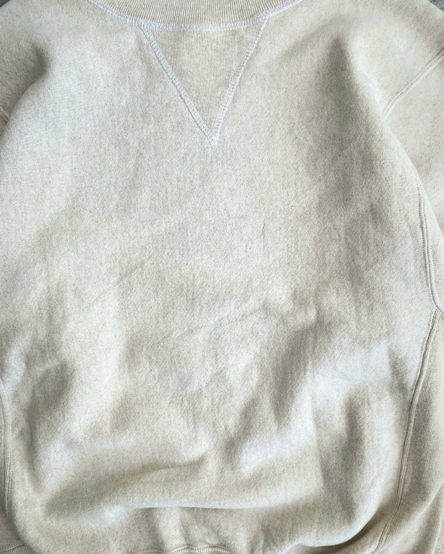 1970S NUDE/CREAM V STITCH SWEATSHIRT (M/L)