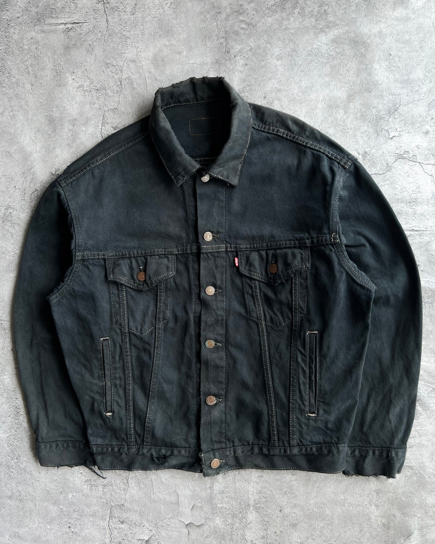 1980S OVERDYED LEVI'S TYPE III DENIM TRUCKER JACKET (M)
