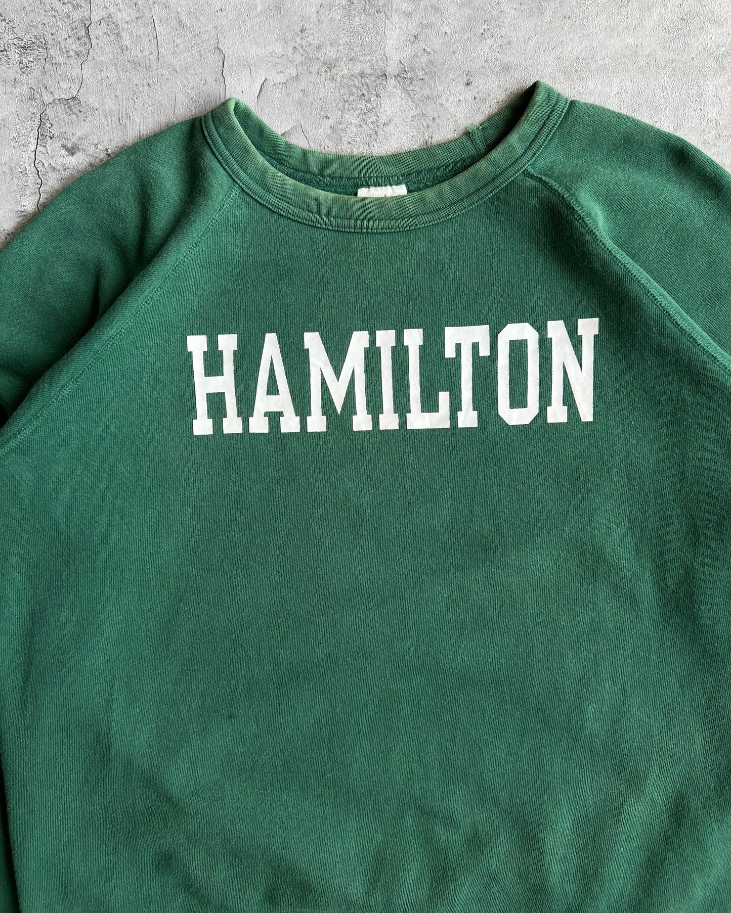 1980S FADED GREEN ' HAMILTON' RAGLAN SWEATSHIRT (L)
