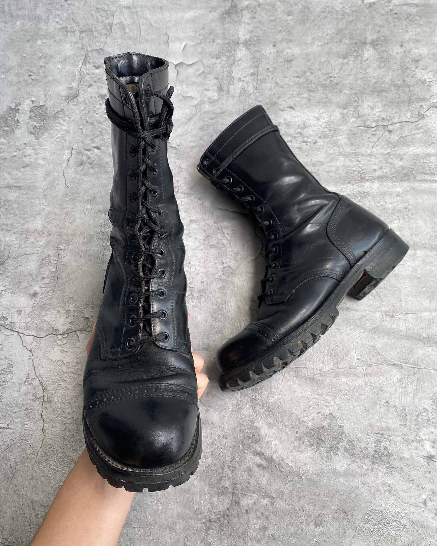 1980S US ARMY PARATROOPER VIBRAM SOLE BOOTS (8.5)