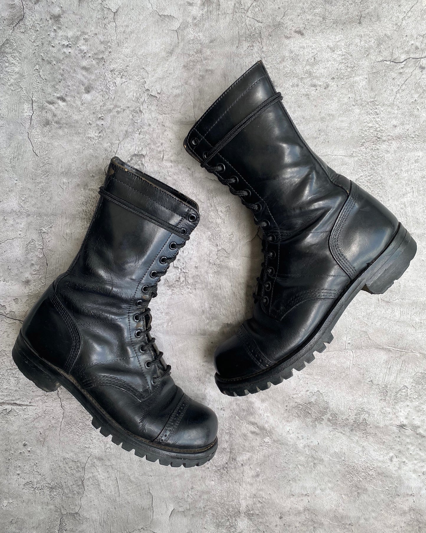 1980S US ARMY PARATROOPER VIBRAM SOLE BOOTS (8.5)