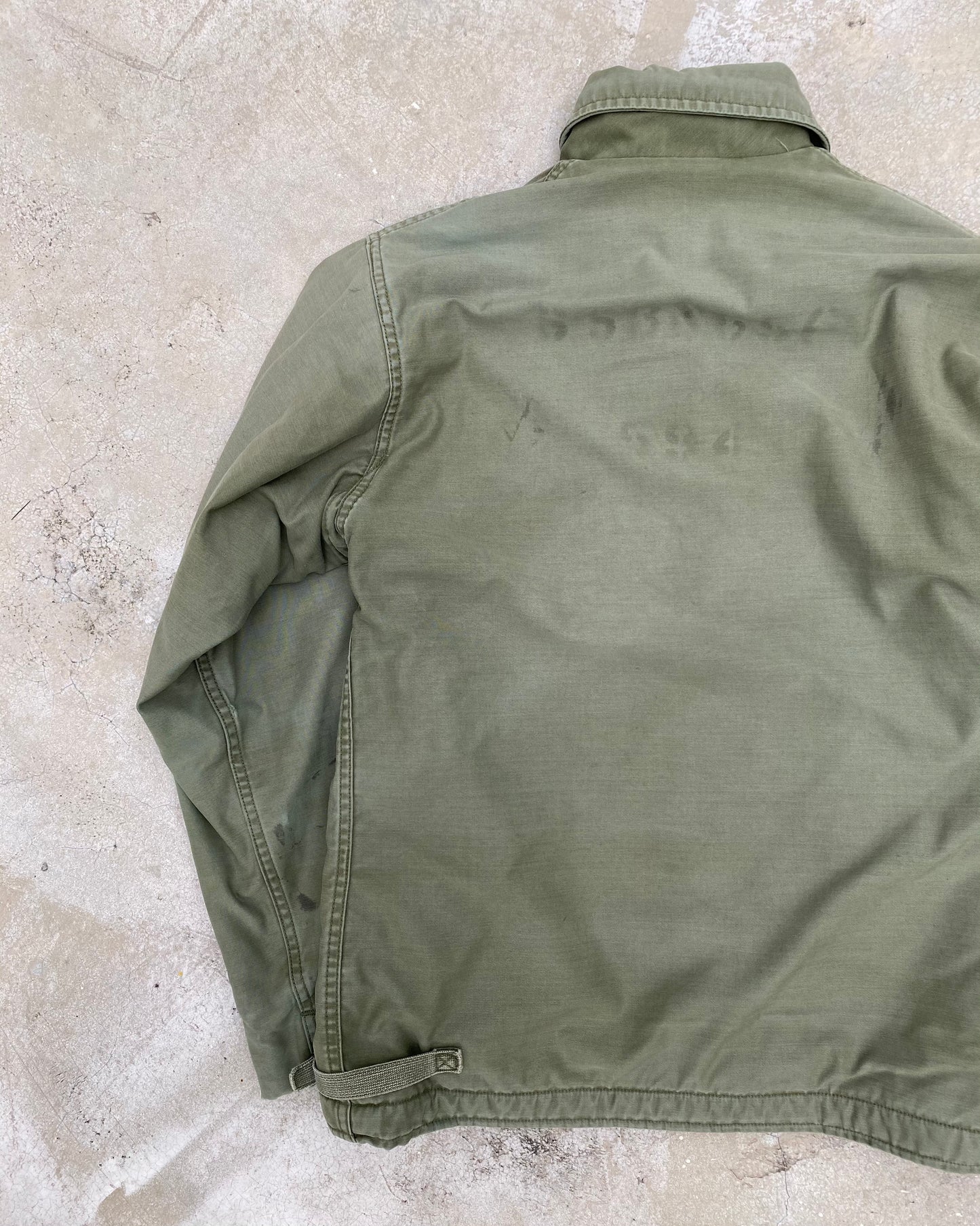 1970S SUN FADED US ARMY A-2 DECK JACKET (S/M)