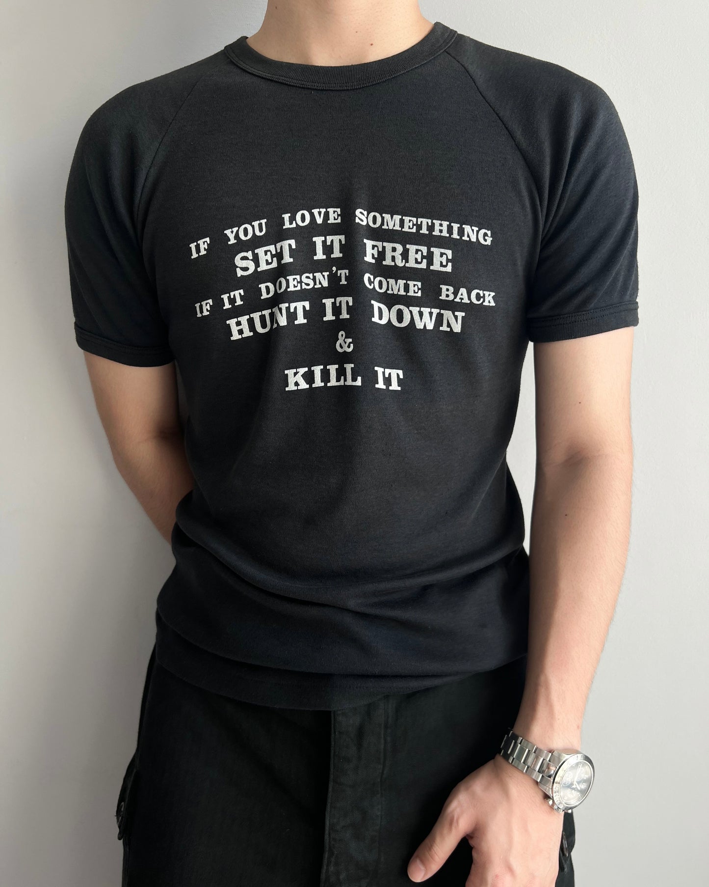 1980S 'SET IT FREE, HUNT IT DOWN & KILL IT' RAGLAN RINGER TEE (S/M)