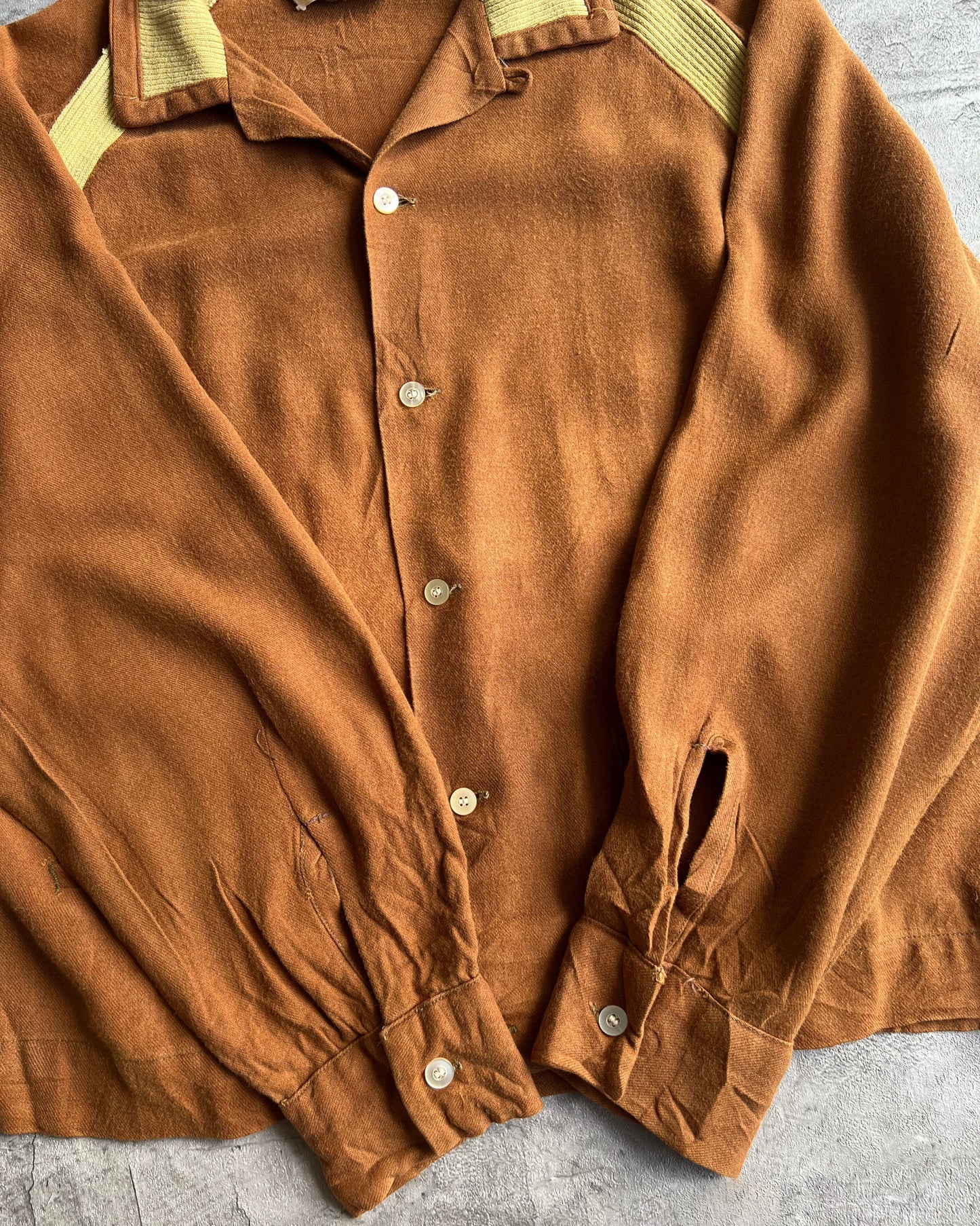 1960S MUSTARD ROCKABILLY GABARDINE RAGLAN JACKET (S-L)