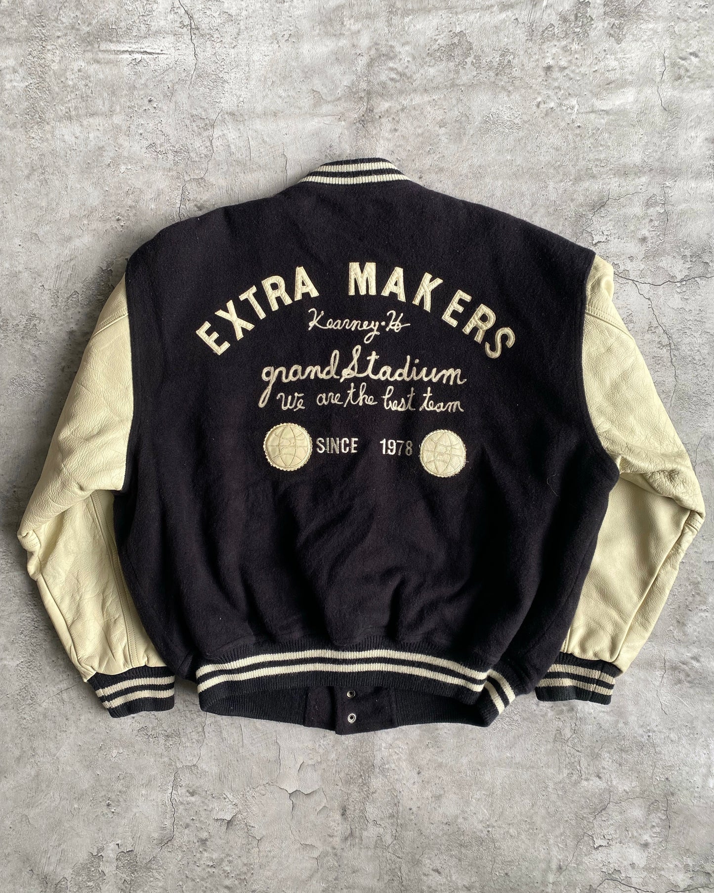 1980S 'EXTRA MAKERS' LEATHER SLEEVES VARSITY JACKET (L)