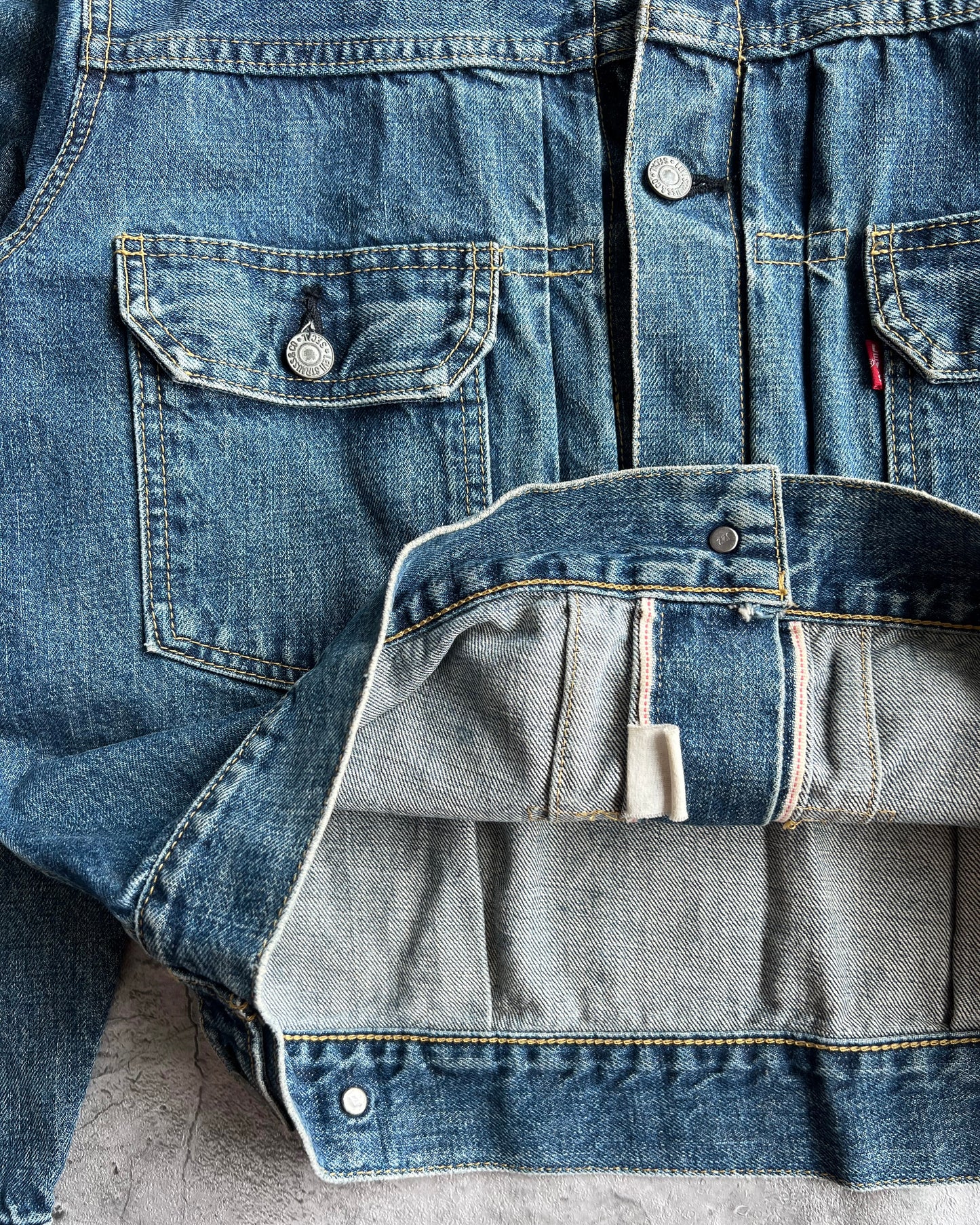 1990S FADED WASHED BIG E LEVI'S TYPE II SELVEDGE DENIM JACKET (S-L)
