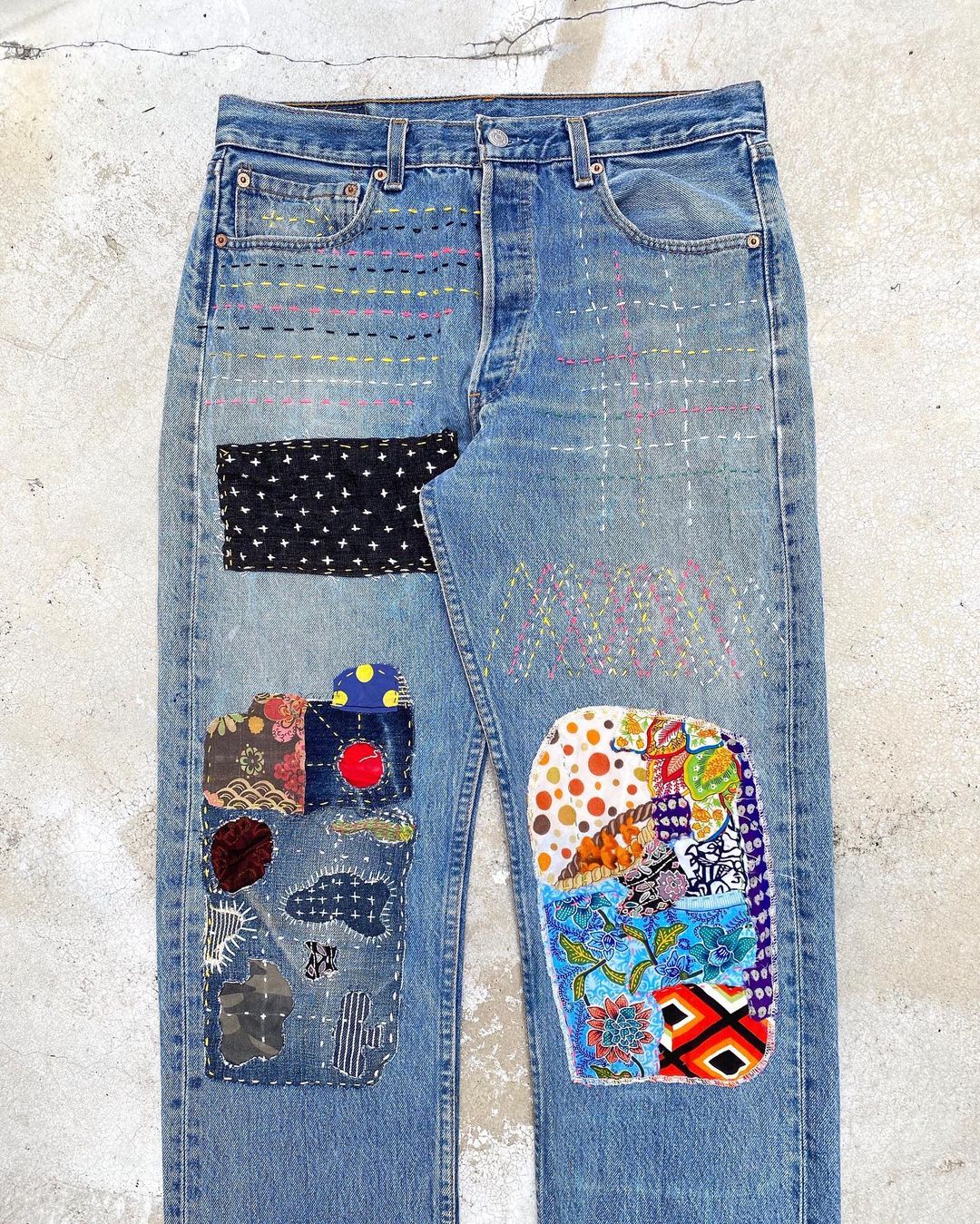 1990S LEVI’S 501 SASHIKO PATCHED JEANS (33X34)