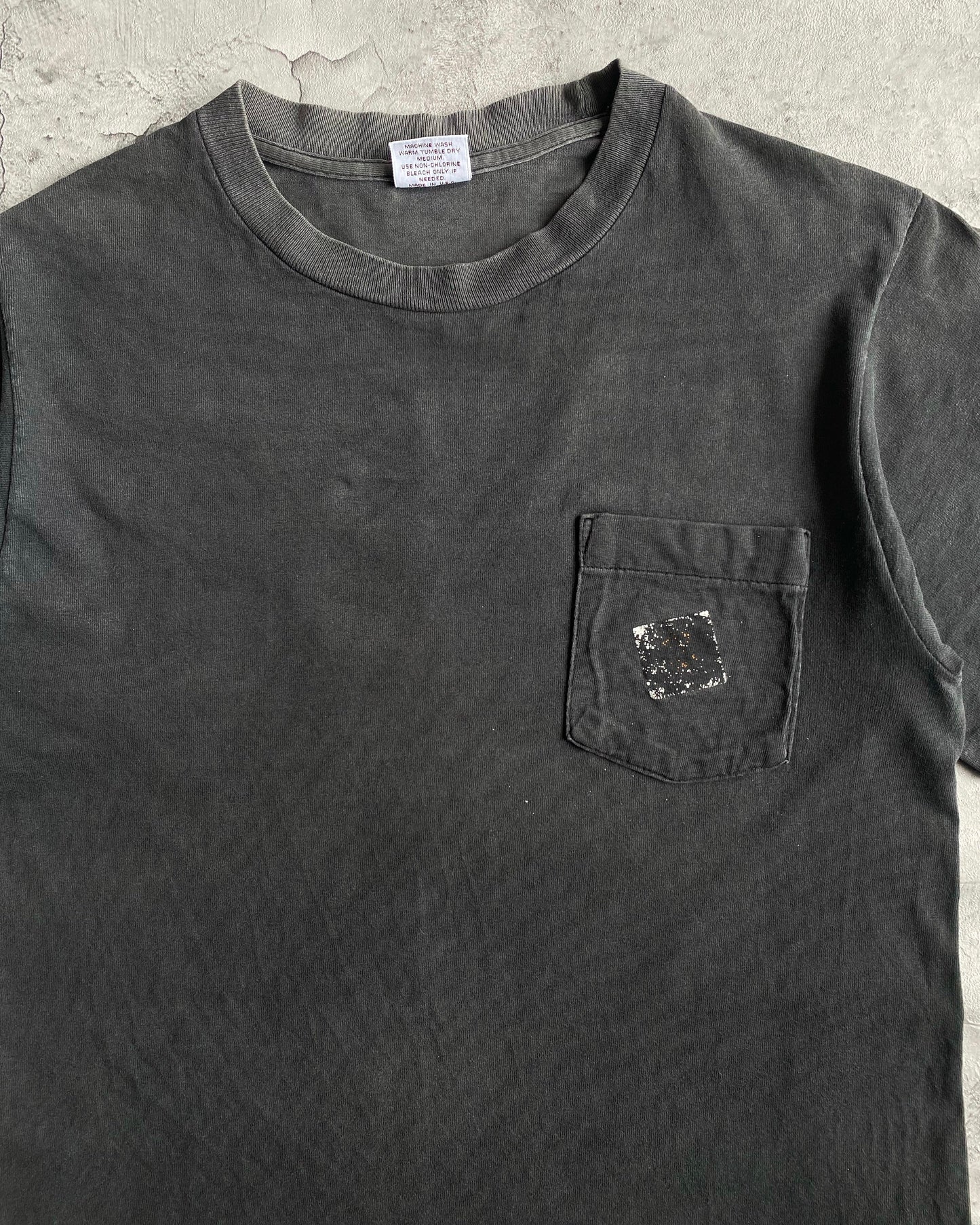 1990S CARHARTT SINGLE STITCH POCKET TEE (M)