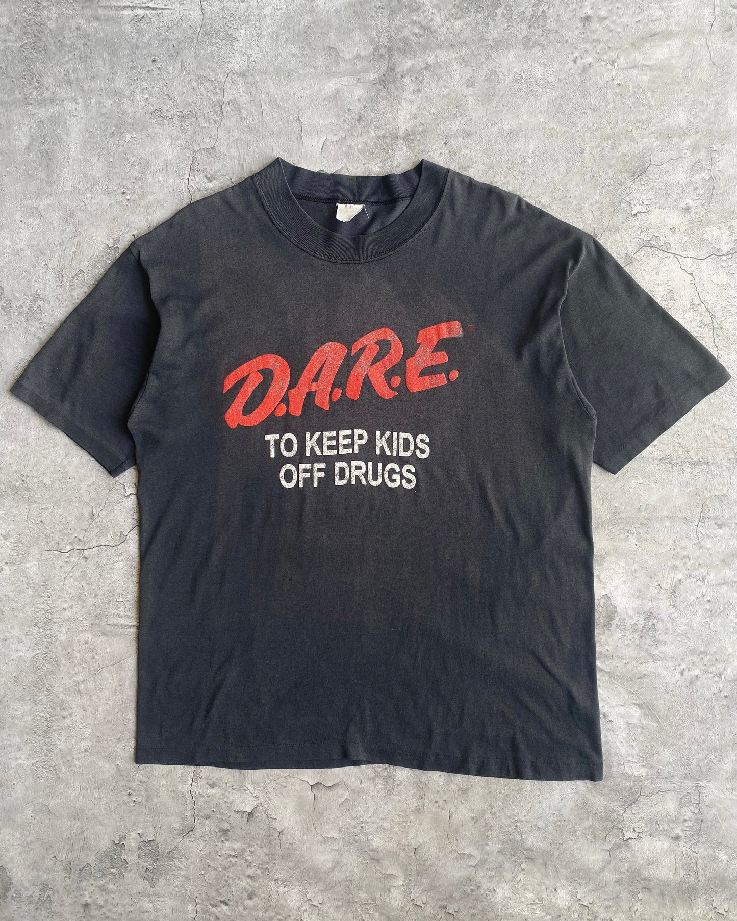 1980S SUN FADED 'DARE' SINGLE STITCH TEE (L)