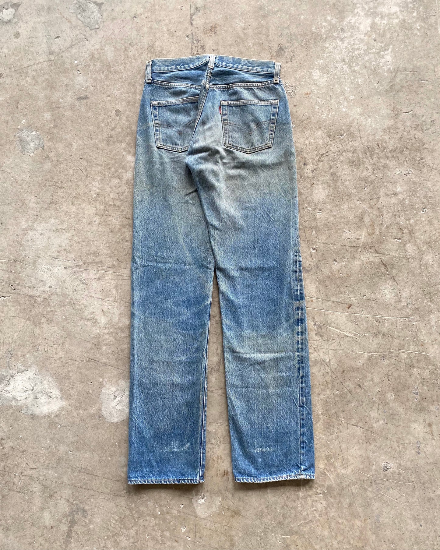 1980S FADED MUD WASHED LEVI'S 501 SELVEDGE JEANS (30X32)