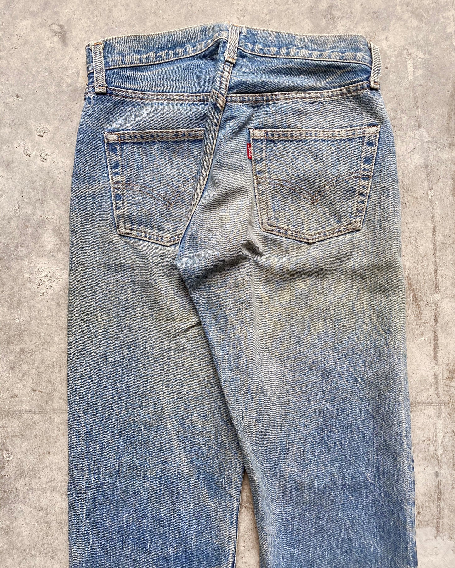 1980S FADED MUD WASHED LEVI'S 501 SELVEDGE JEANS (30X32)