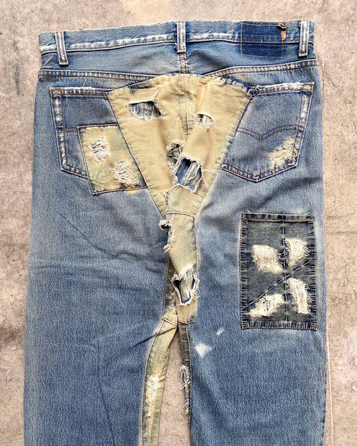 1980S MAJOR REPAIRED LEVI'S 501 JEANS (36X36)