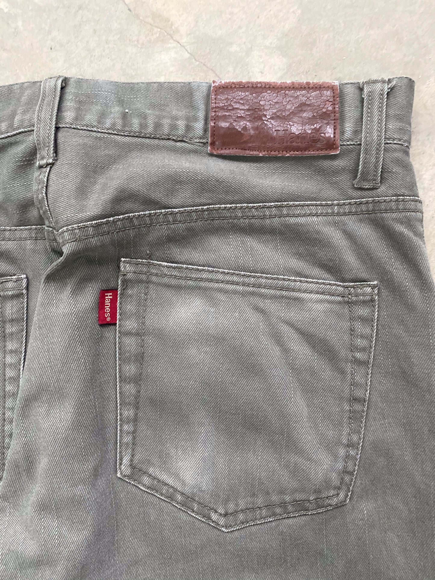 2000S HANES GREY JEANS (33X30)