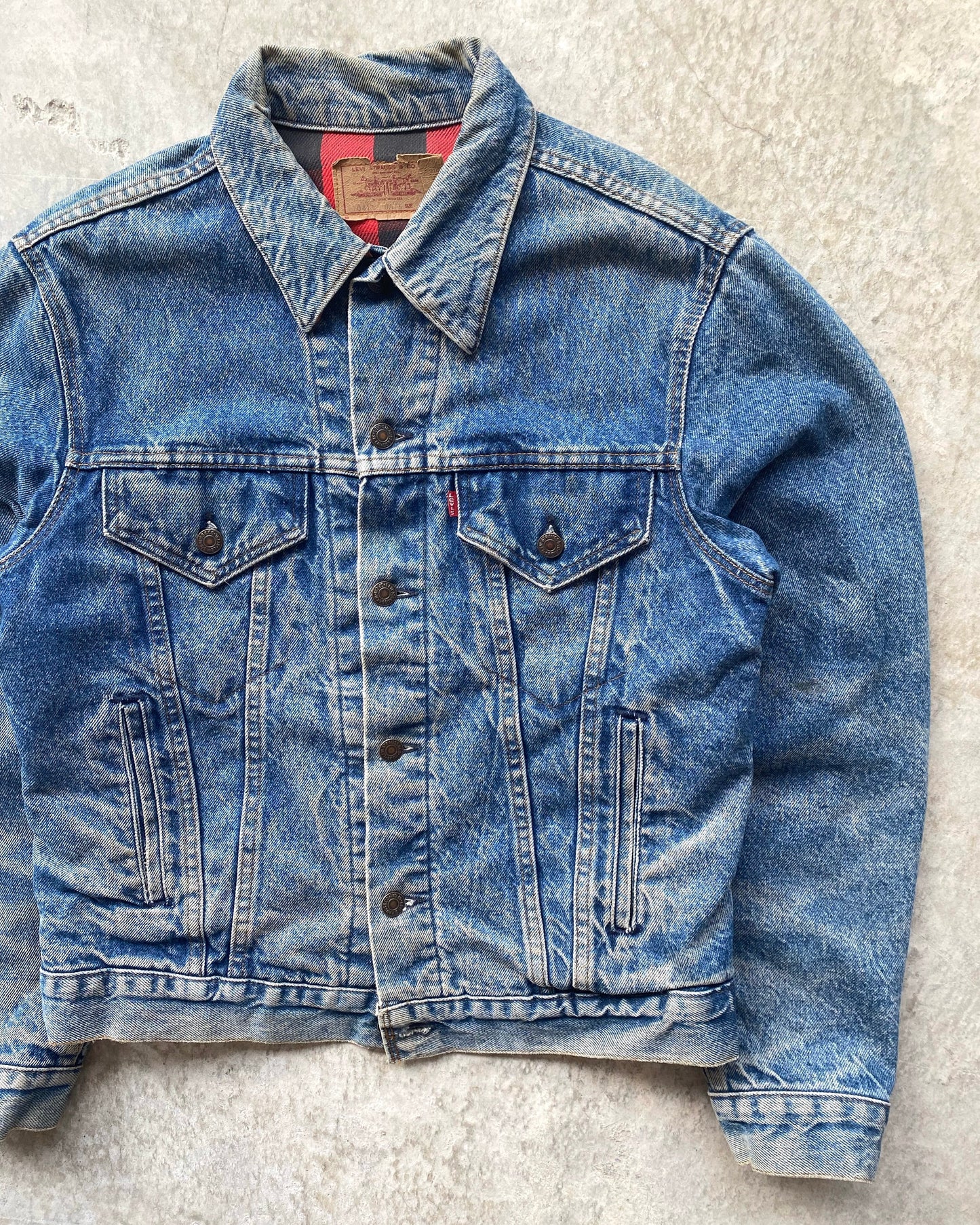 1980S FADED LEVI'S FLANNEL LINED TYPE III TRUCKER JACKET (S-L)