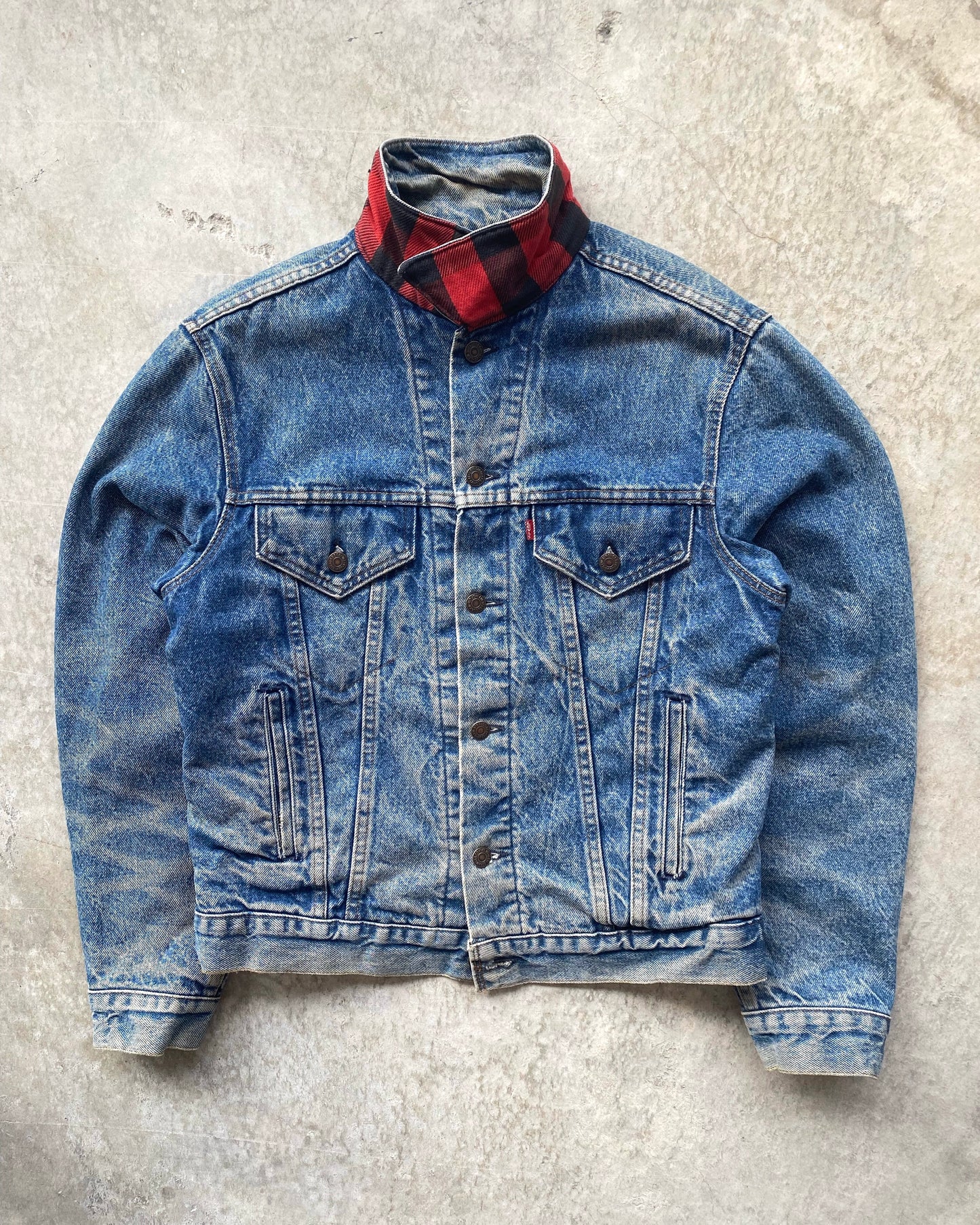 1980S FADED LEVI'S FLANNEL LINED TYPE III TRUCKER JACKET (S-L)