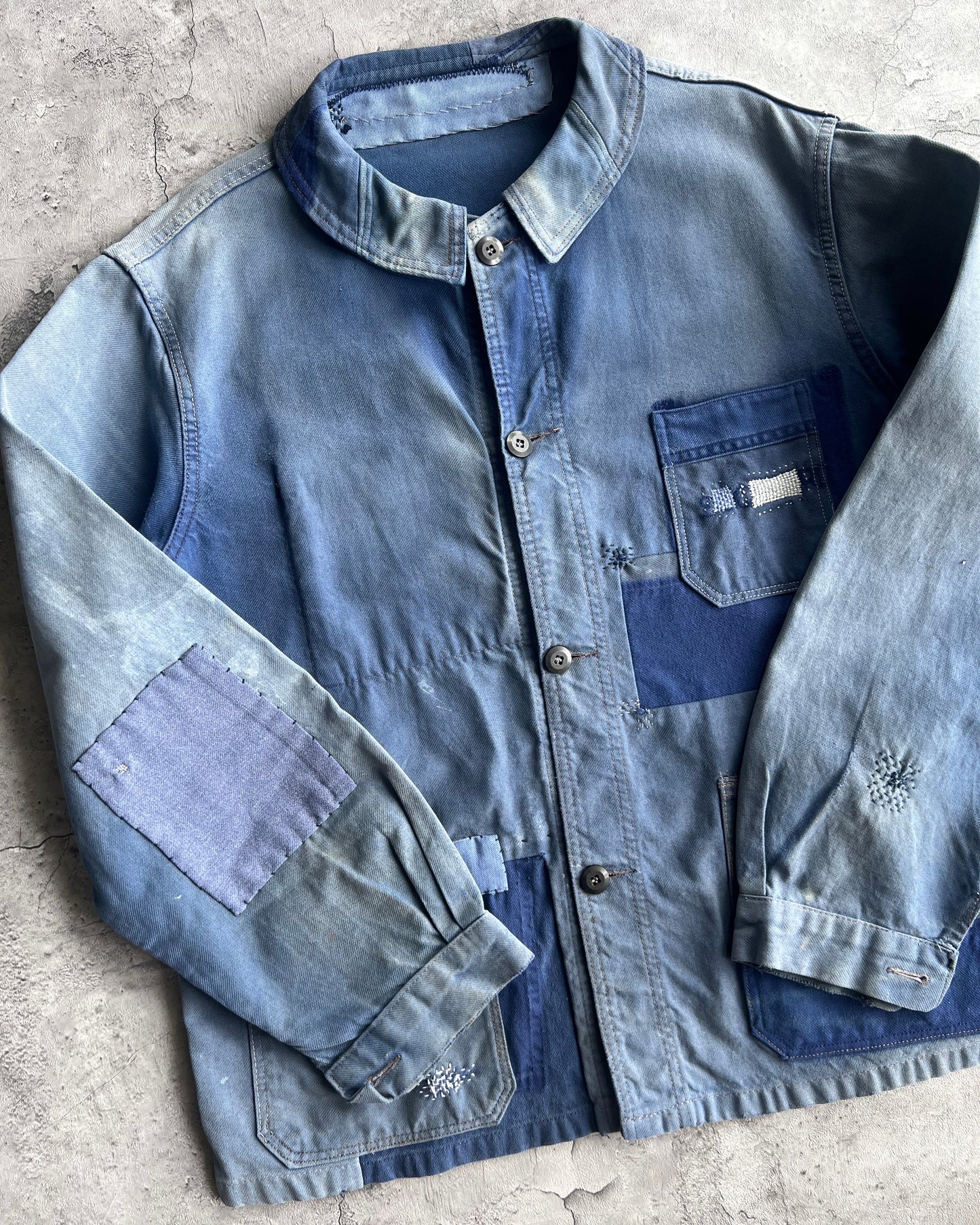 1960S SUN FADED ROUND COLLAR FRENCH PATCHED WORK JACKET (L)